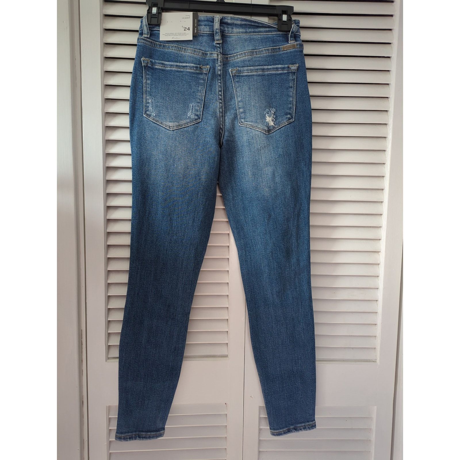 Kancan USA KANCAN NWT Distressed Straight Leg - Sz 1/24 Size 24" / US 00 / IT 34 - 2 Thumbnail