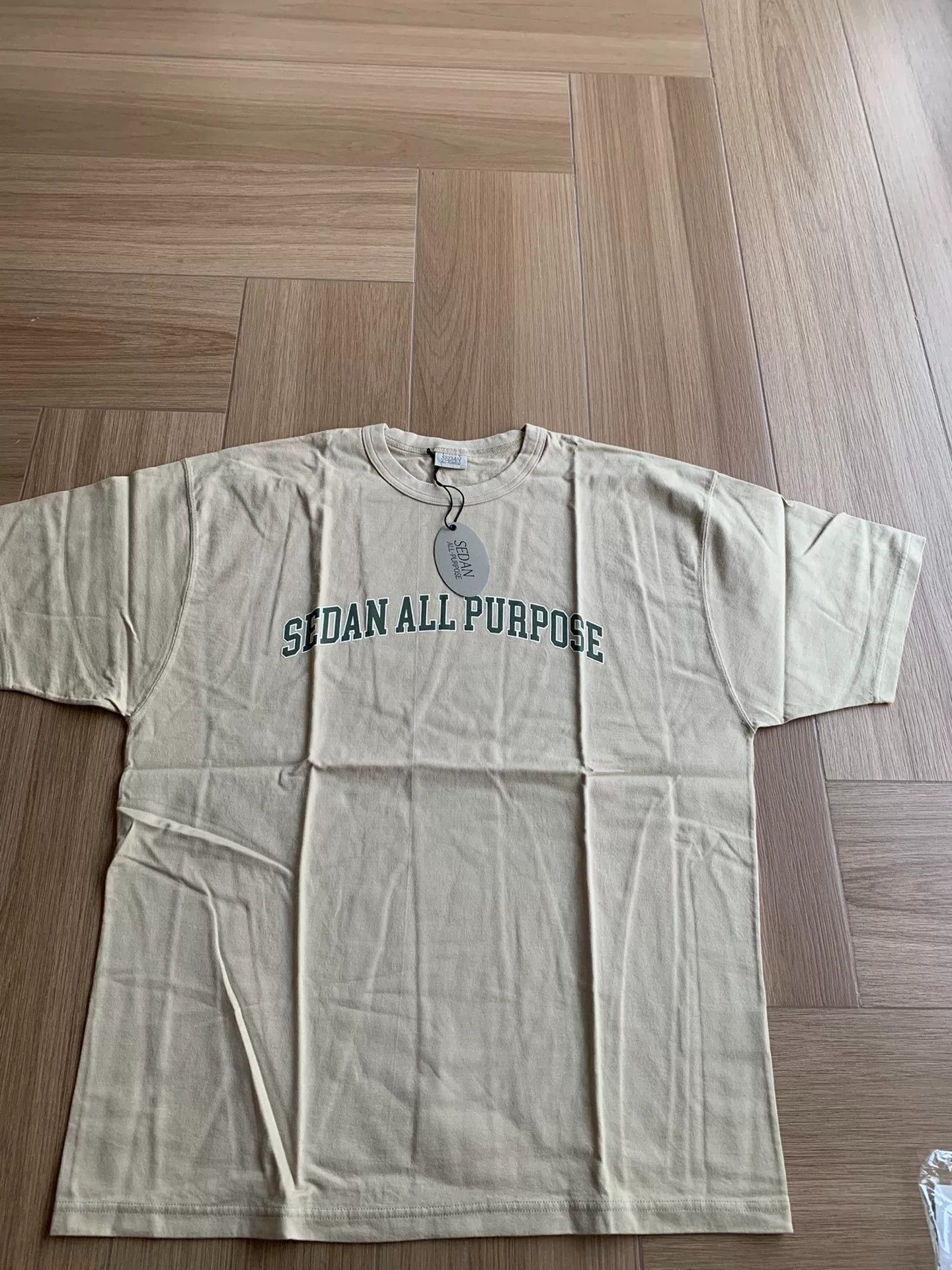 Japanese Brand sedan all purpose big tee for casual wear Size US L / EU 52-54 / 3 - 1 Thumbnail
