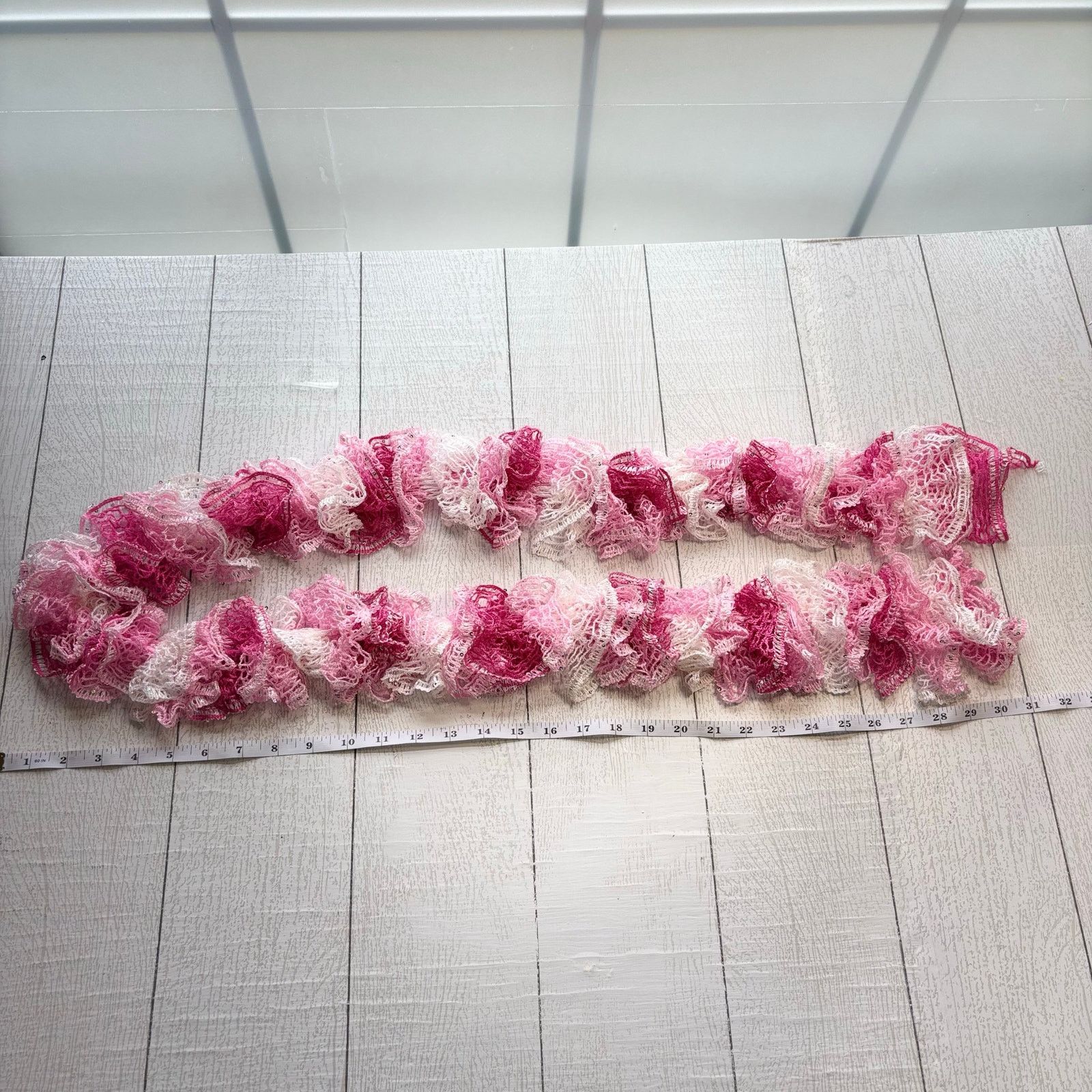 Handmade Handmade Crocheted Ruffle Scarf In Shades Of Pink And White Size ONE SIZE - 3 Thumbnail