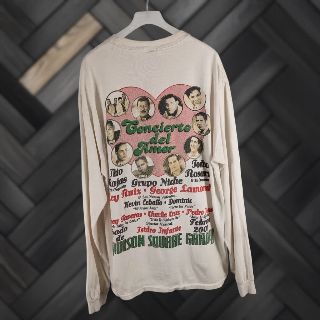 Anvil VINTAGE 2001 Concierto Del Amor MSG Salsa Merengue Long Sleeve Shirt Anvil XL White Men's XL Long Sleeve Shirt Merengue Salsa 00s Y2K USA Concert Tee Size US XL / EU 56 / 4 - 1 Thumbnail