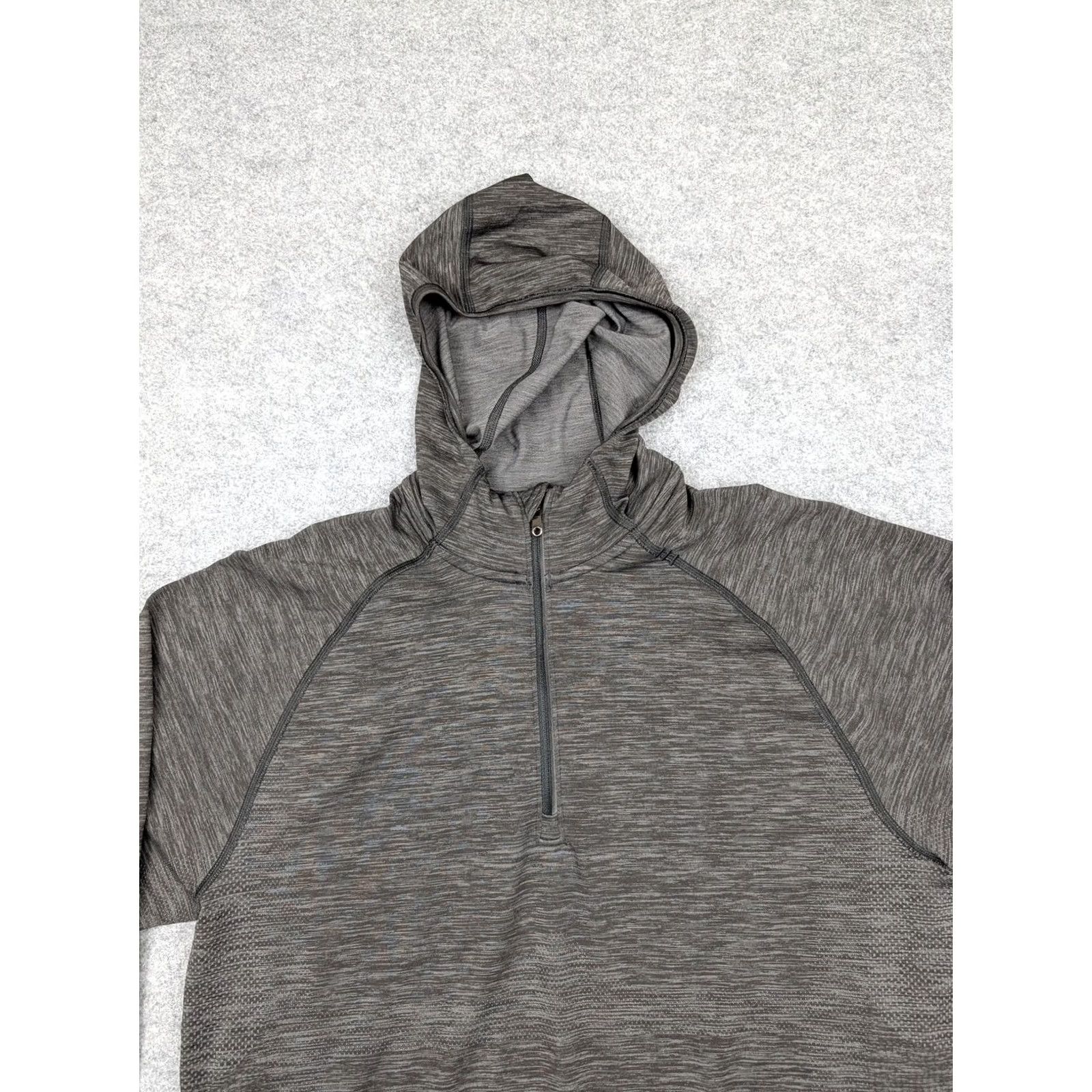 Lululemon Lululemon Hoodie Mens MT Gray 1/4 Zip Lightweight Knit Pullover Athletic Running Shirt/Top Size US M / EU 48-50 / 2 - 2 Thumbnail