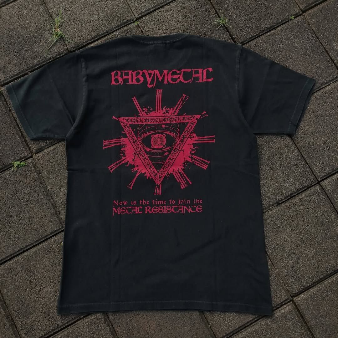 Band Tees BABYMETAL The One 2015 Tee Size US L / EU 52-54 / 3 - 4 Thumbnail