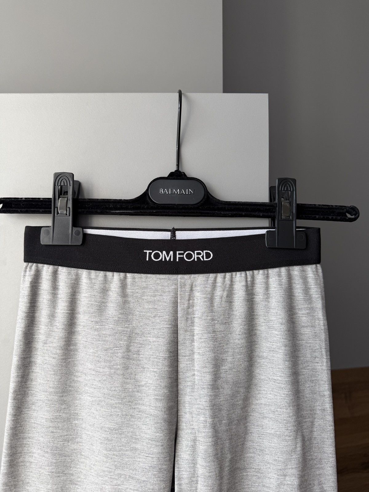 Tom Ford Tom Ford Gray Stretch-Modal Logo-Detailed Leggings Size 24" / US 00 / IT 34 - 4 Thumbnail