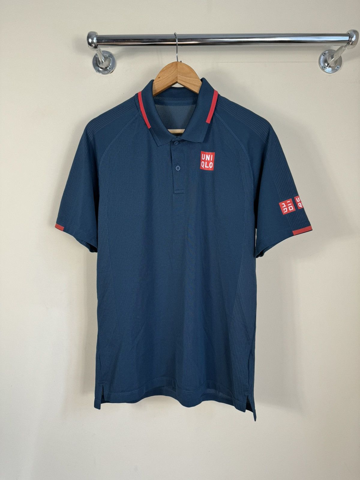 Uniqlo Uniqlo Roger Federer RF 2021 French Open Halle Polo Tennis Size US L / EU 52-54 / 3 - 1 Thumbnail