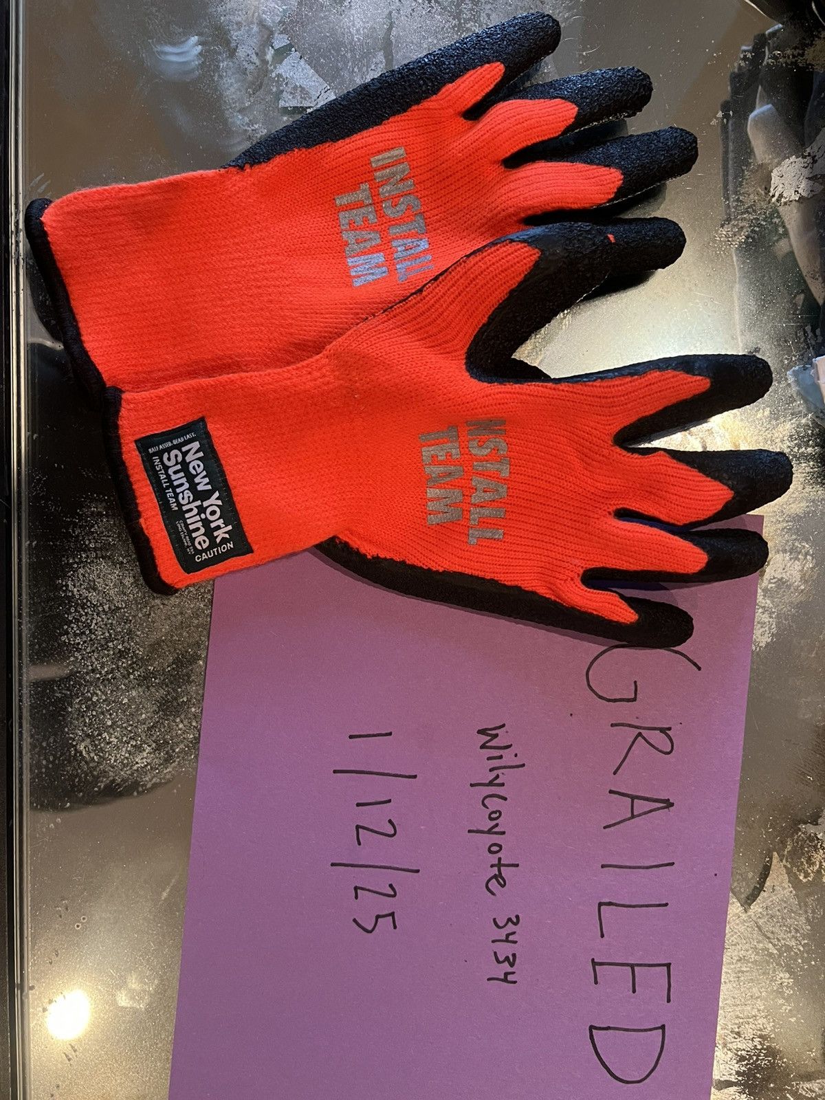 New York Sunshine New York Sunshine Install Team Thermal Insulated Work Gloves Size ONE SIZE - 1 Thumbnail