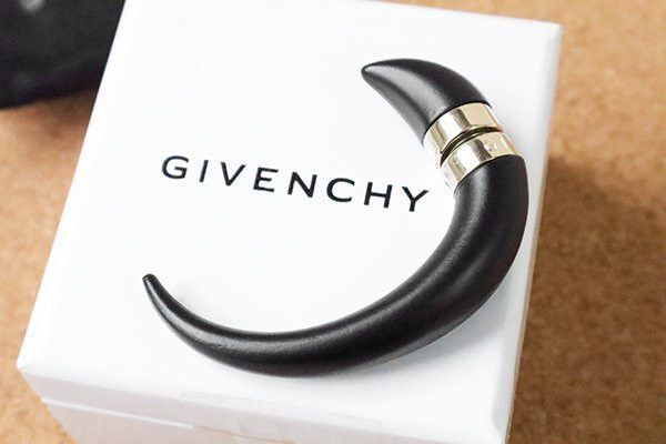 Givenchy Givenchy S/S 2012 Riccardo Tisci Magnetic Horn Earring Size ONE SIZE - 2 Thumbnail