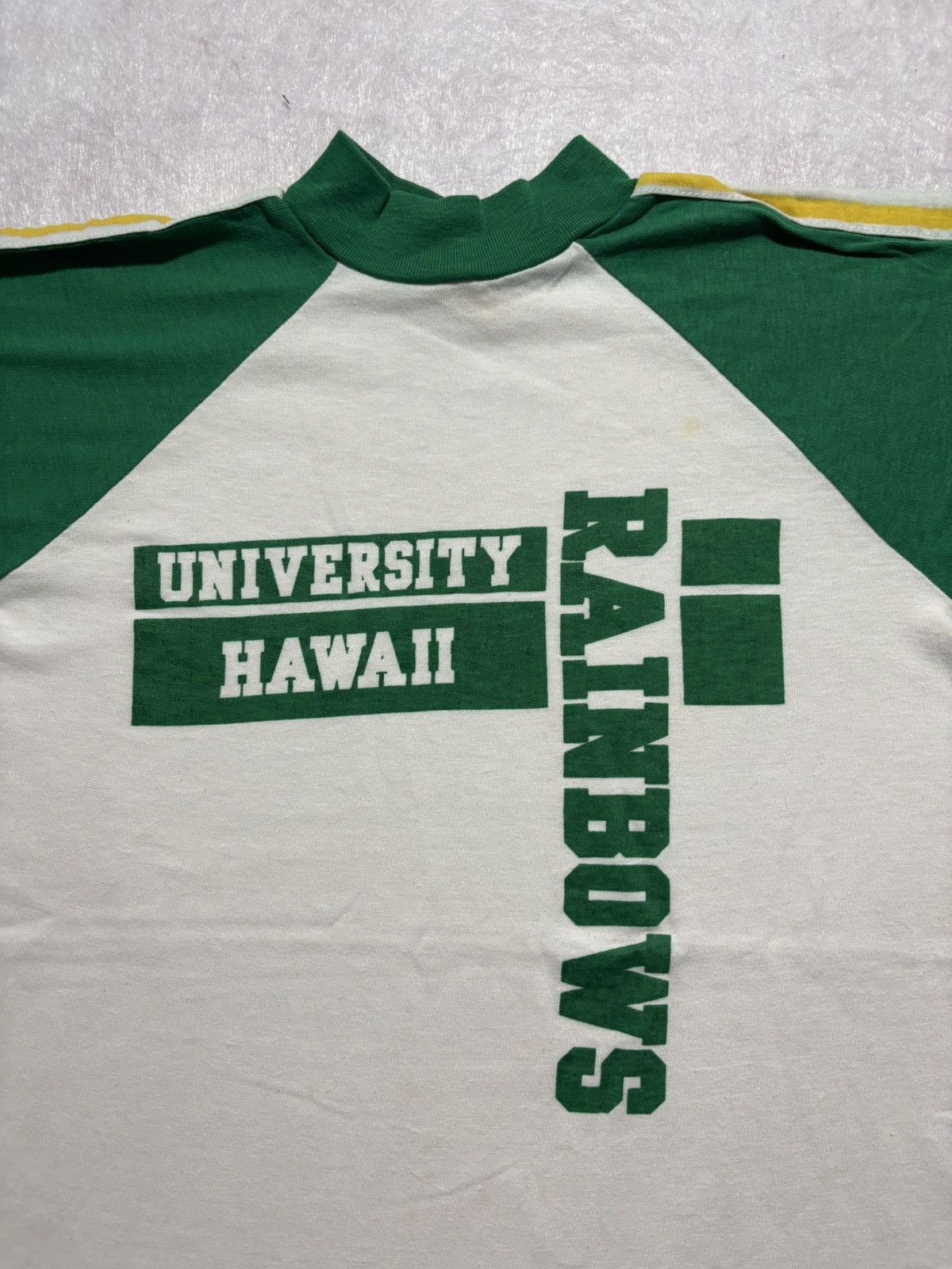 Vintage Vintage 80’s University Hawaii Tshirt Size US S / EU 44-46 / 1 - 2 Thumbnail