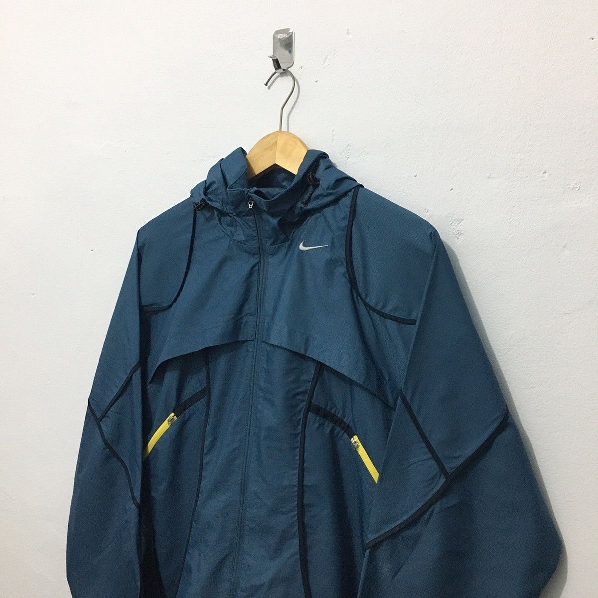 Nike 💥SOLD💥 Nike Swoosh Clima-Fit Jacket Y2k Size US M / EU 48-50 / 2 - 7 Thumbnail