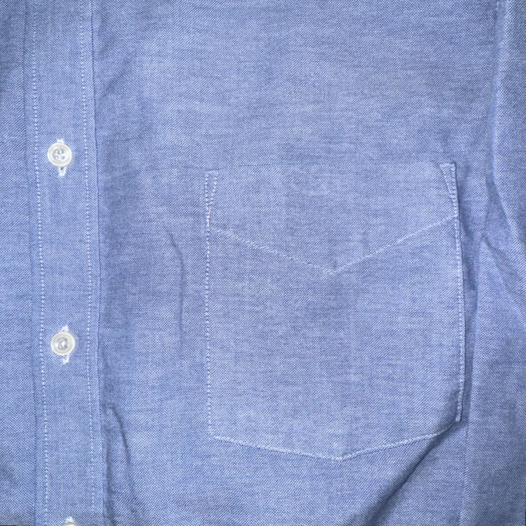 Van Heusen VINTAGE Van Heusen Wrinkle-Free Oxford Shirt Men’s Large 16.5 32/33 Blue Dress Shirt Size 42R - 2 Thumbnail