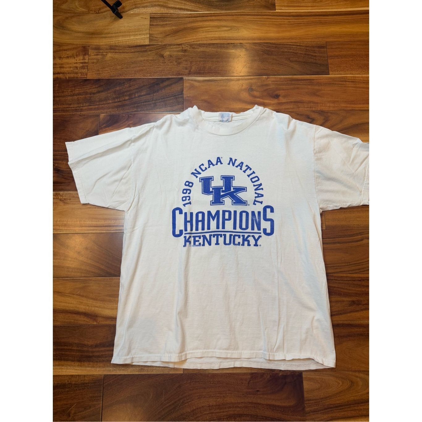 Champion Size XL - Vintage 1998 Kentucky Wildcats NCAA Champion Tshir Size US XL / EU 56 / 4 - 1 Thumbnail