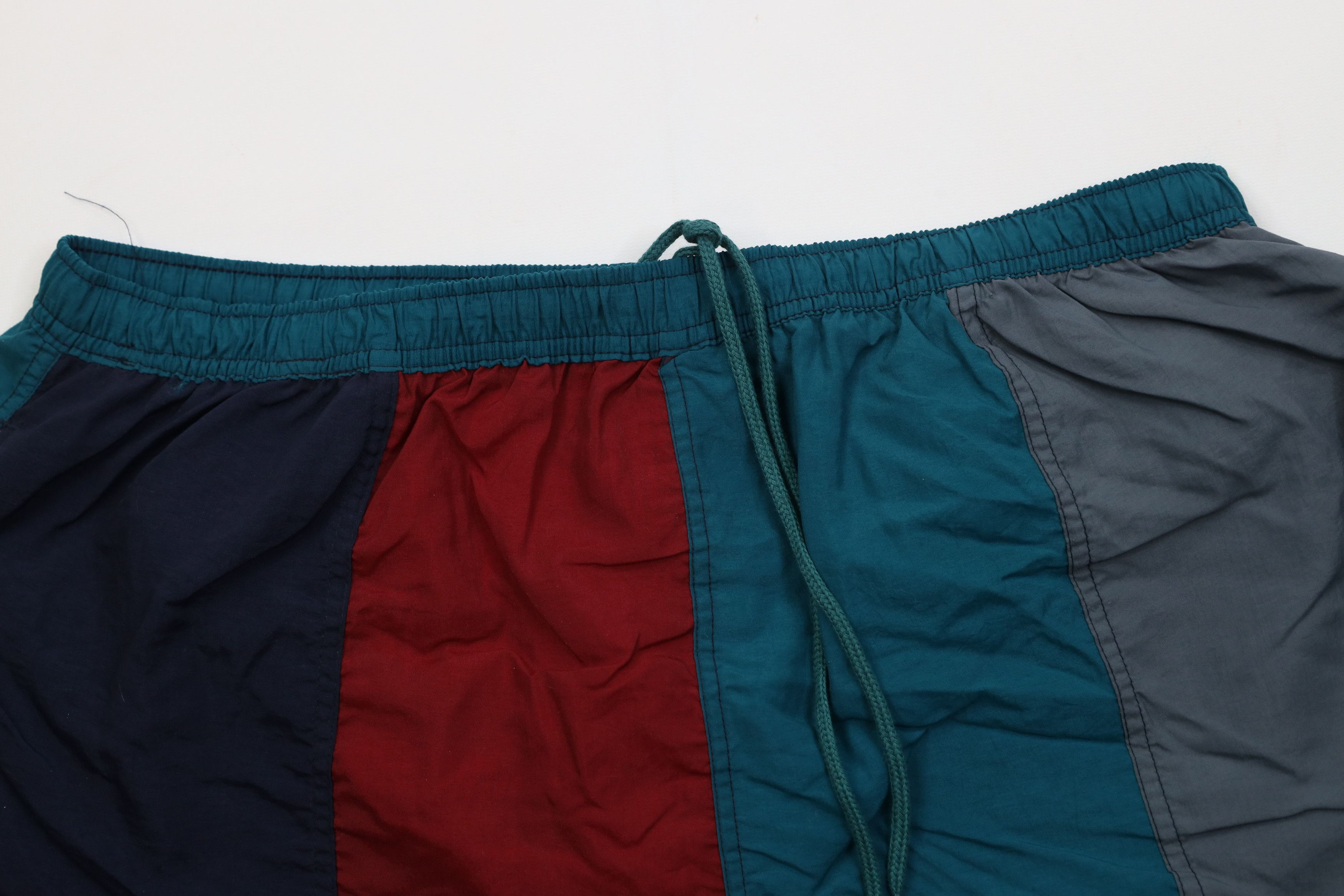 Vintage Deadstock Vintage 90s Streetwear Block Lined Shorts Trunks Size US 36 / EU 52 - 2 Thumbnail