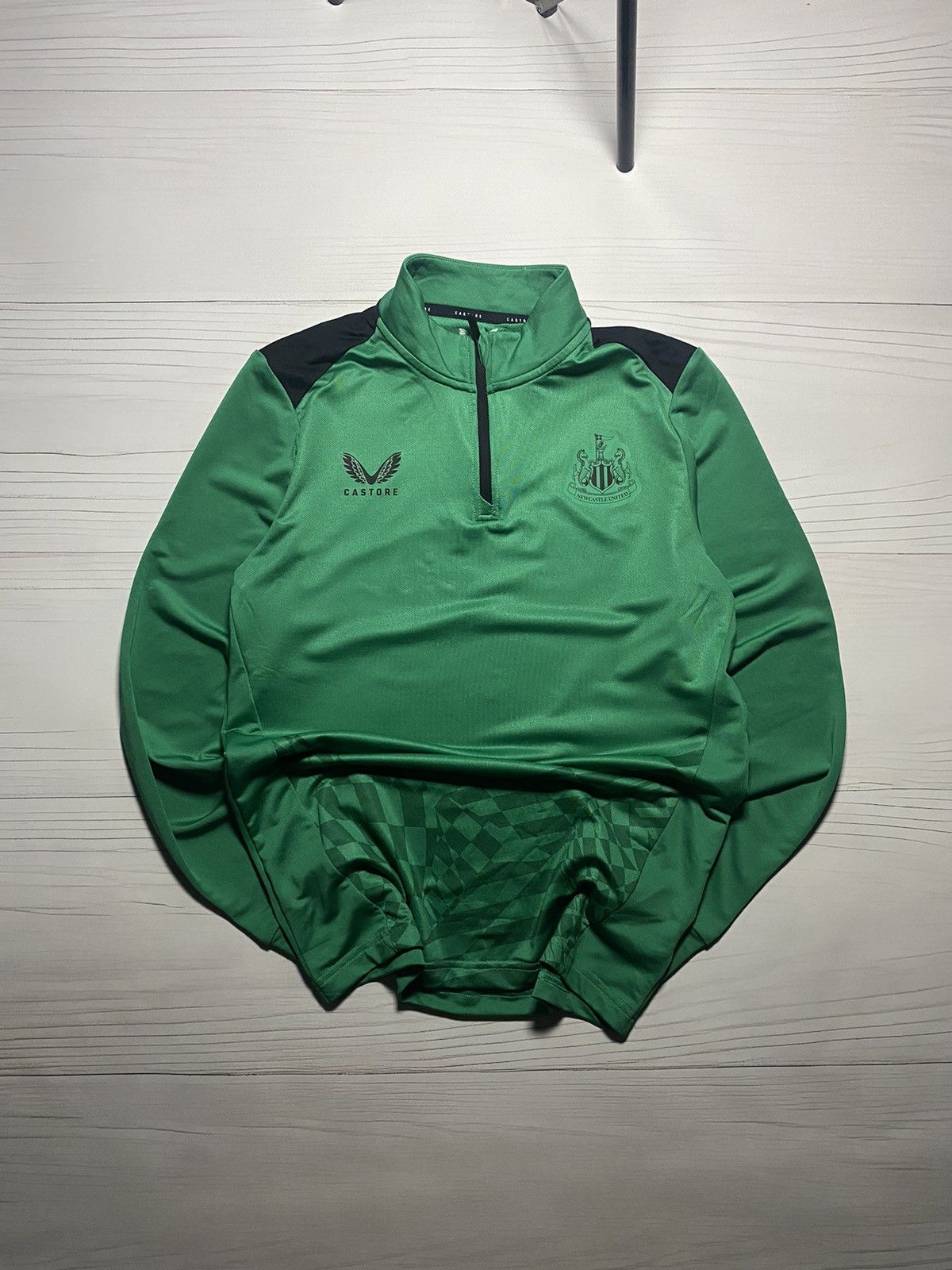 Vintage Newcastle United Training jersey football longsleeve t shirt Size US S / EU 44-46 / 1 - 1 Thumbnail