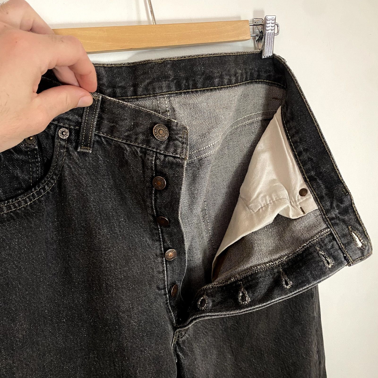 Levi's × Vintage Vintage Levi's 501 Faded Black Denim Jeans Punk Grunge Size US 32 / EU 48 - 4 Thumbnail