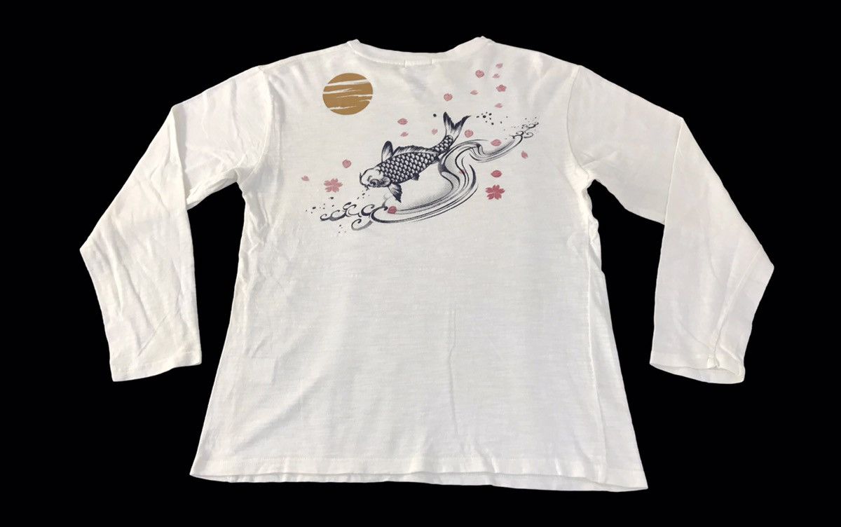 Vintage Oblo Sukajan Dragon Koi Fish Big Screen Longsleeve Tee Size US M / EU 48-50 / 2 - 2 Thumbnail