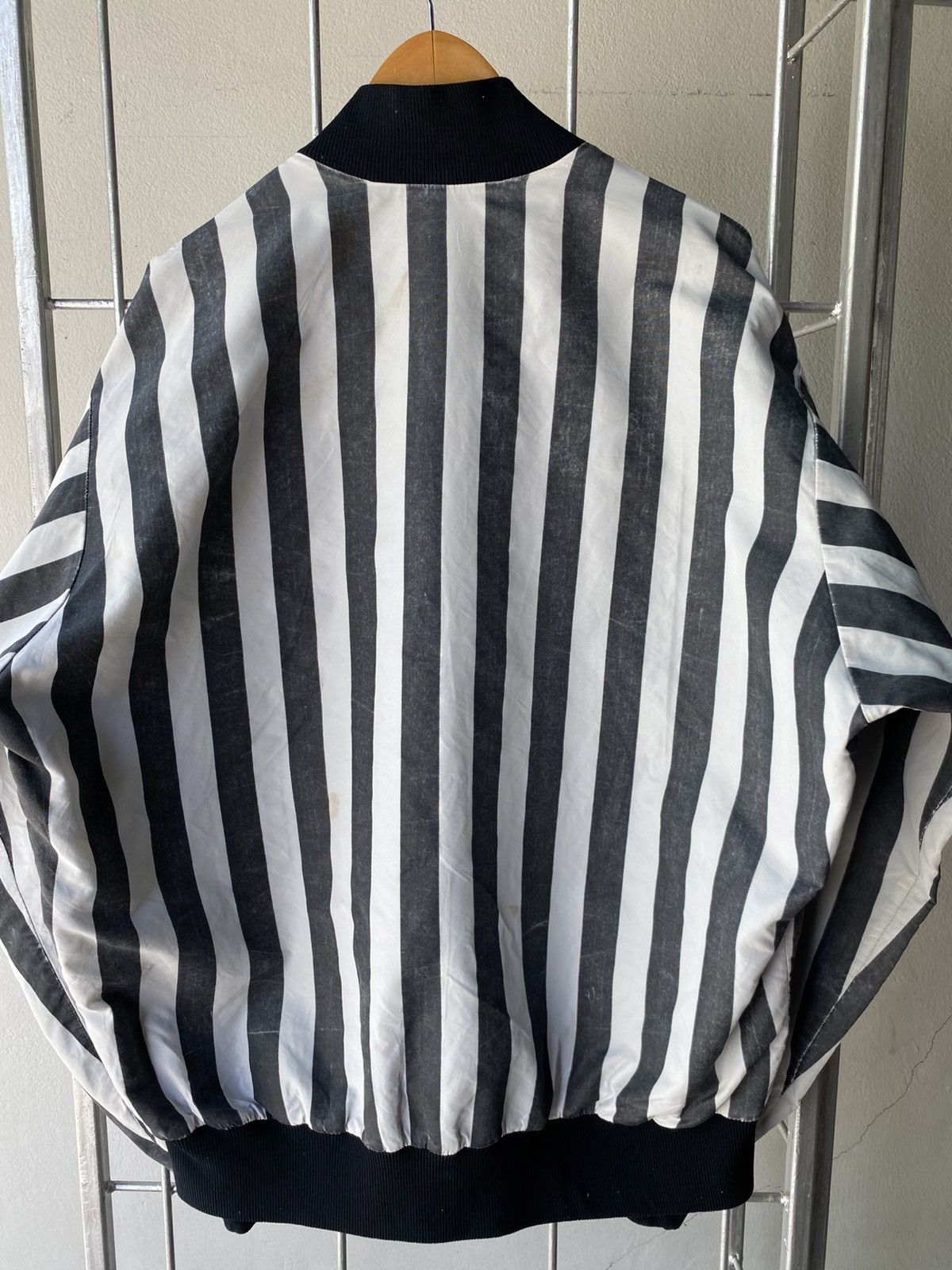 Vintage NFIOA Black and White Striped Bomber Jacket. Size US XL / EU 56 / 4 - 2 Thumbnail