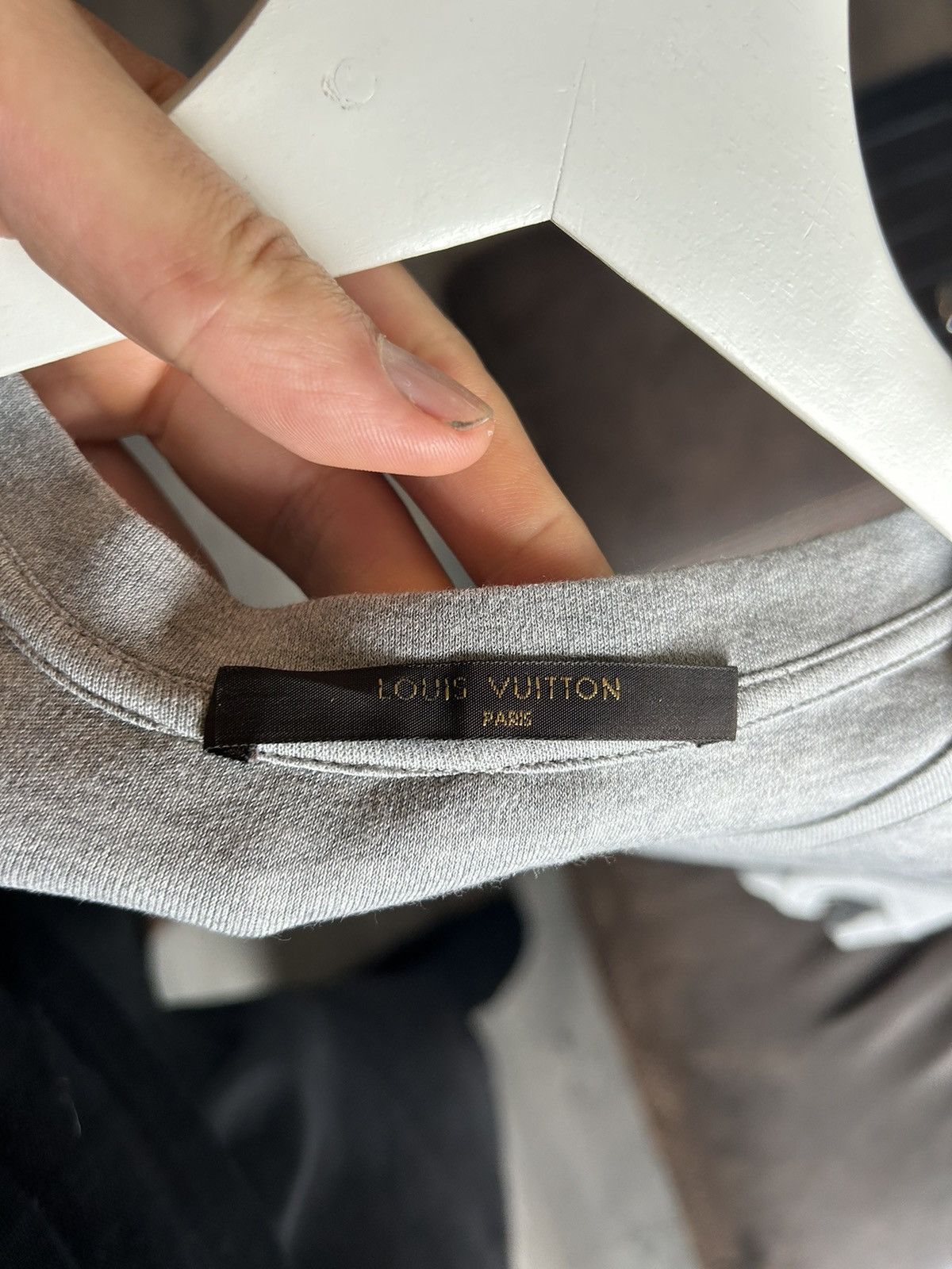 Louis Vuitton Grey LV T-Shirt Size US M / EU 48-50 / 2 - 9 Thumbnail