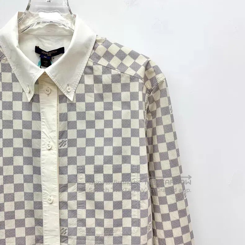Louis Vuitton Louis Vuitton 23 white logo full-print cotton lapel single Size XS / US 0-2 / IT 36-38 - 3 Thumbnail