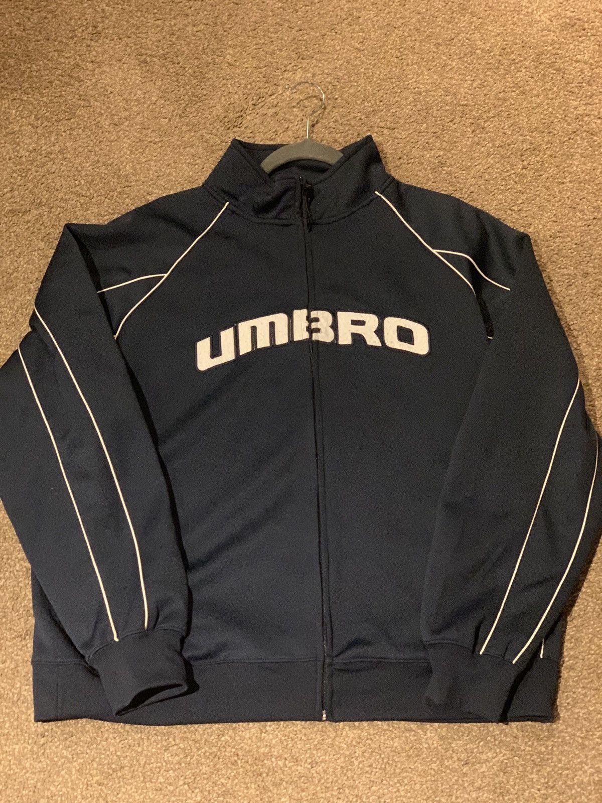Umbro Vintage umbro jacket Size US L / EU 52-54 / 3 - 1 Thumbnail