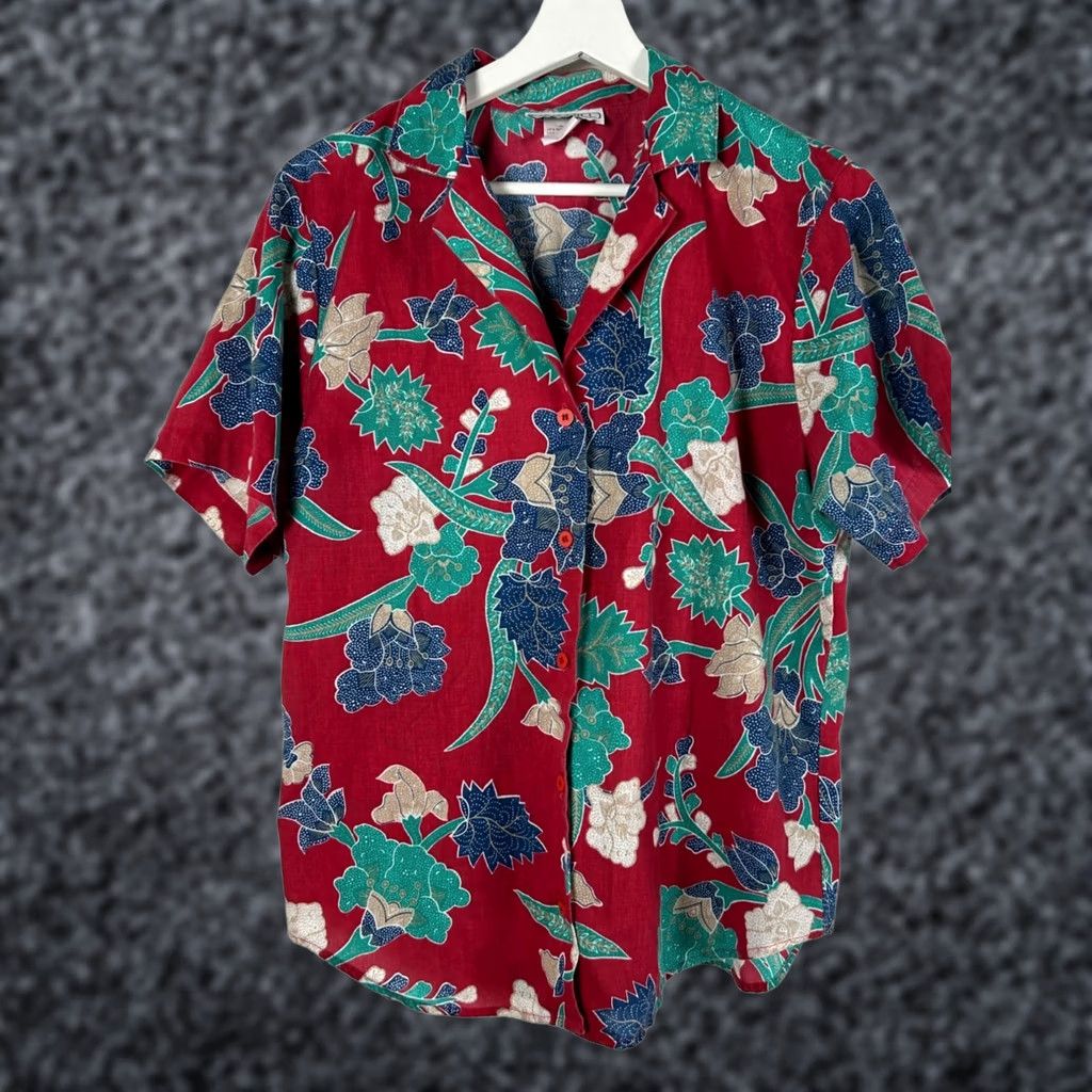 Vintage Vintage Oak Hill Womens Red Floral Batik Short-Sleeve Button-Up Blouse Large Size L / US 10 / IT 46 - 1 Thumbnail