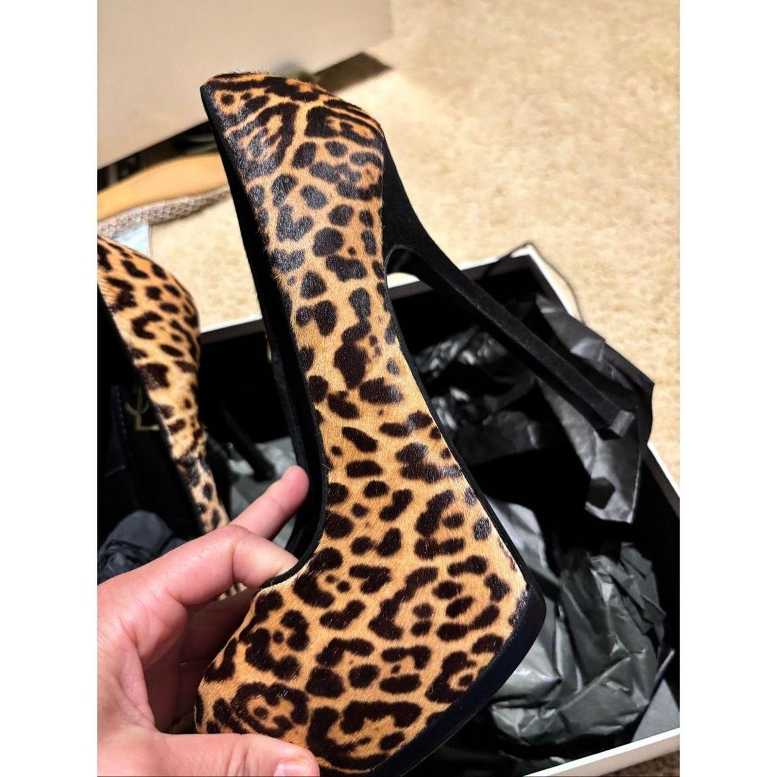 Yves Saint Laurent A sustainable luxury fashion selection Size US 7.5 / IT 37.5 - 3 Thumbnail