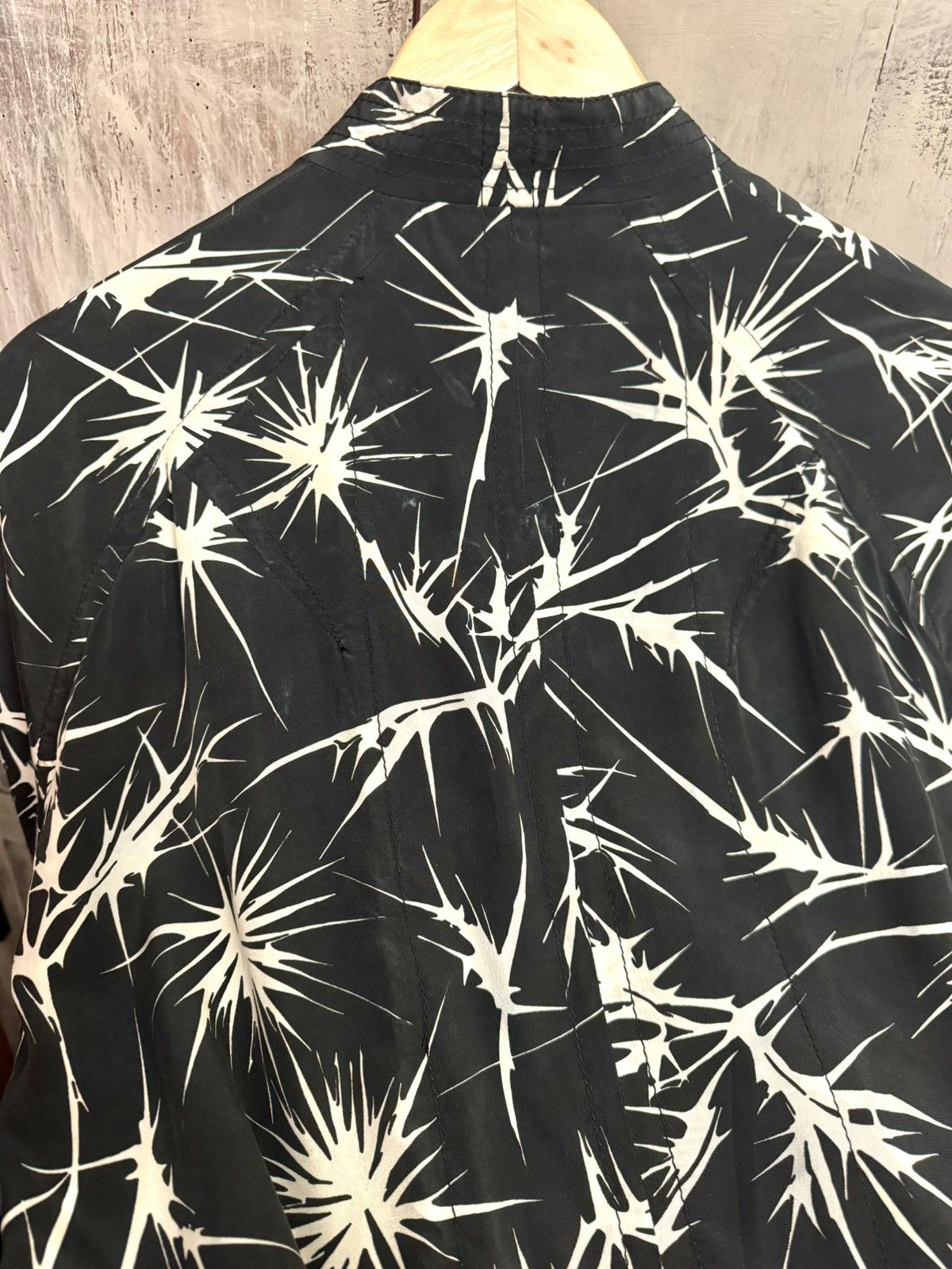 Haider Ackermann haider Ackermann floral slik printed coat 42 wo Size M / US 6-8 / IT 42-44 - 15 Thumbnail