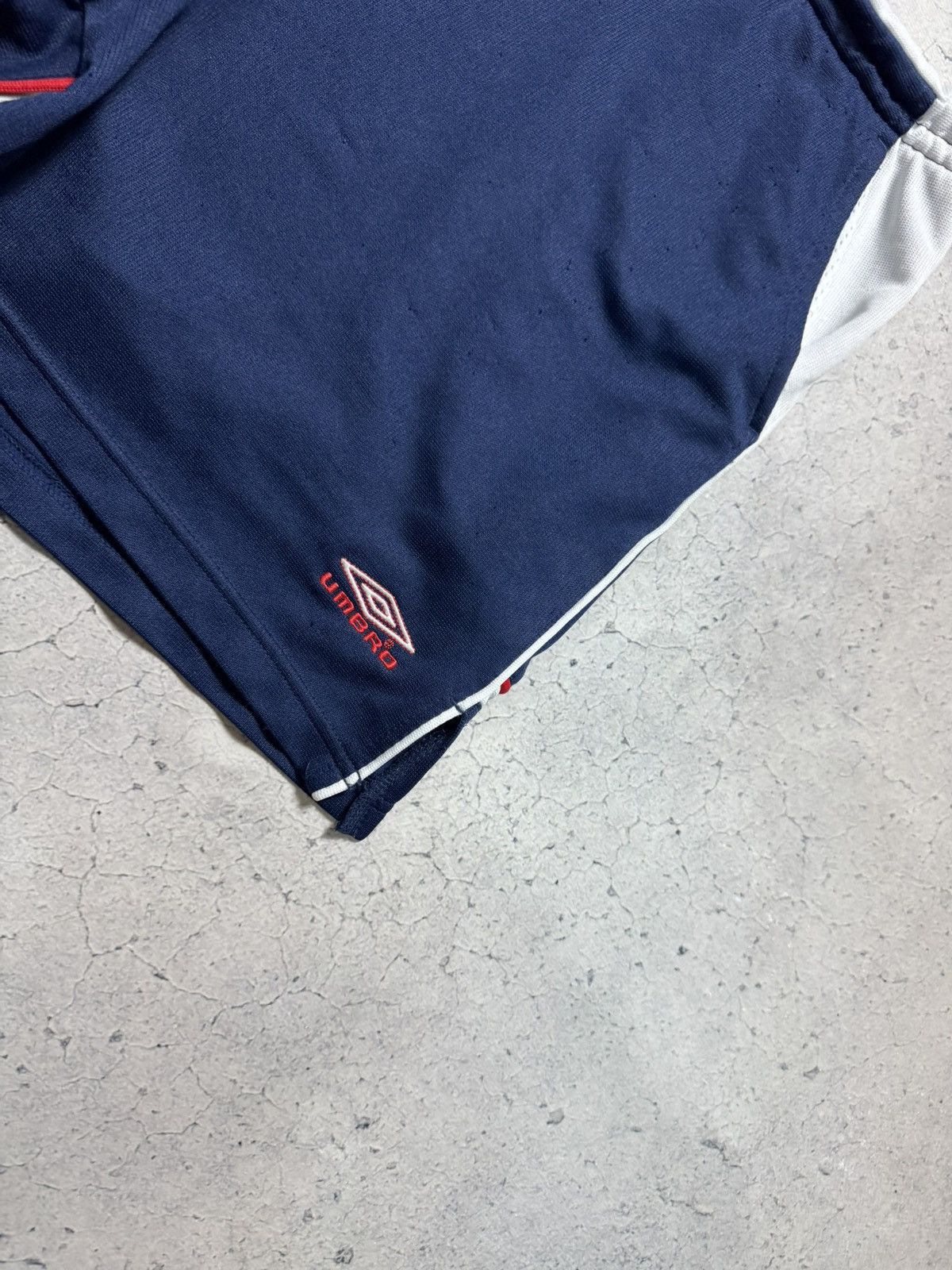 Umbro Umbro Vintage 90’s Shorts Size M Size US 32 / EU 48 - 2 Thumbnail