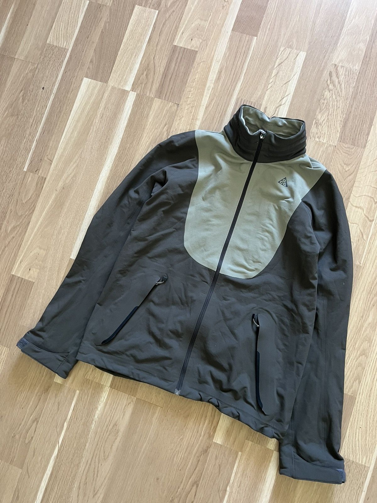 Nike × Nike ACG Nike ACG outdoor jacket soft shell women Size M / US 6-8 / IT 42-44 - 2 Thumbnail
