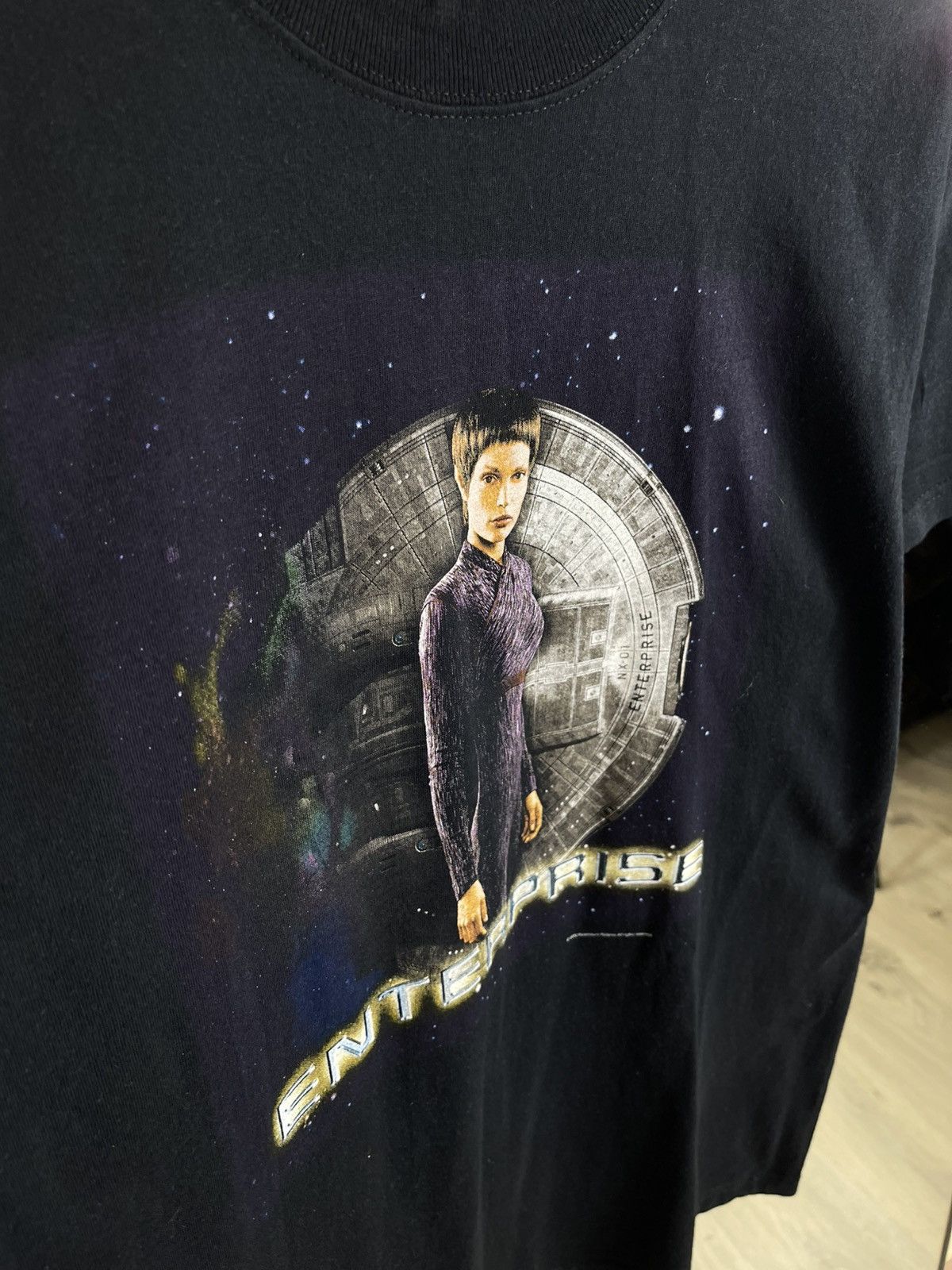Vintage Vtg 2002 Star Trek Enterprise T'Pol Graphic Sci-Fi Tee Size US M / EU 48-50 / 2 - 2 Thumbnail