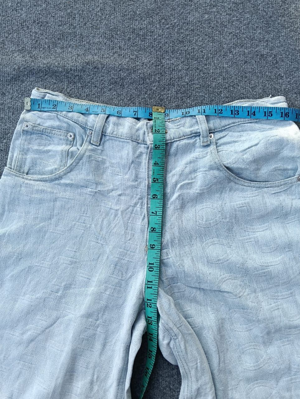 Marc Jacobs Baggy Marc Jacobs monogram jeans Light wash size Size US 32 / EU 48 - 6 Thumbnail