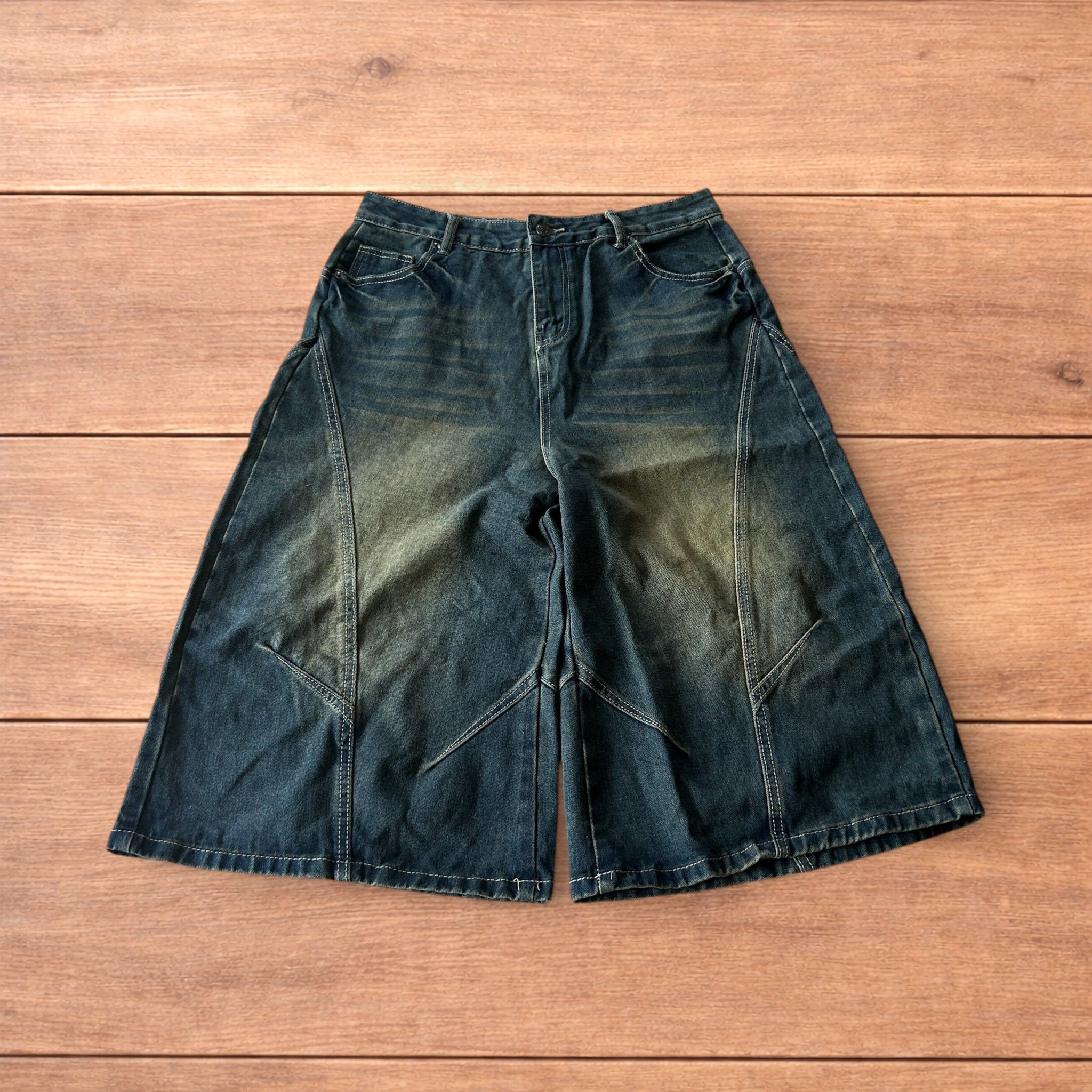 Japanese Brand Super baggy wide denim carpenter shorts jorts in dark bluec. Size US 36 / EU 52 - 1 Thumbnail
