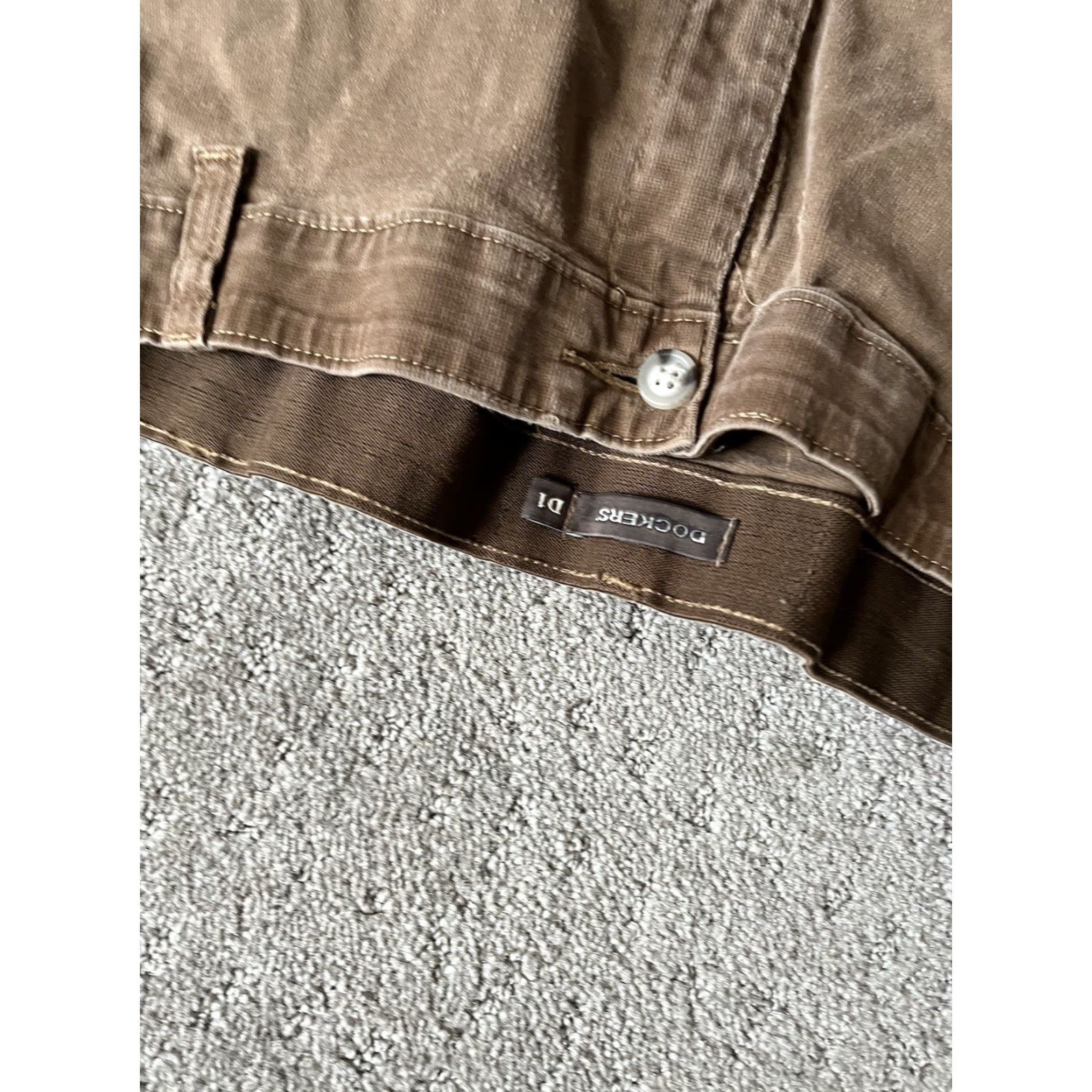 Dockers DOCKERS Pants Khakis Flat Front 100% Cotton Mens 40 Regular 29in Brown Leather D3 Classic Khaki Mens Size US 40 / EU 56 - 5 Thumbnail