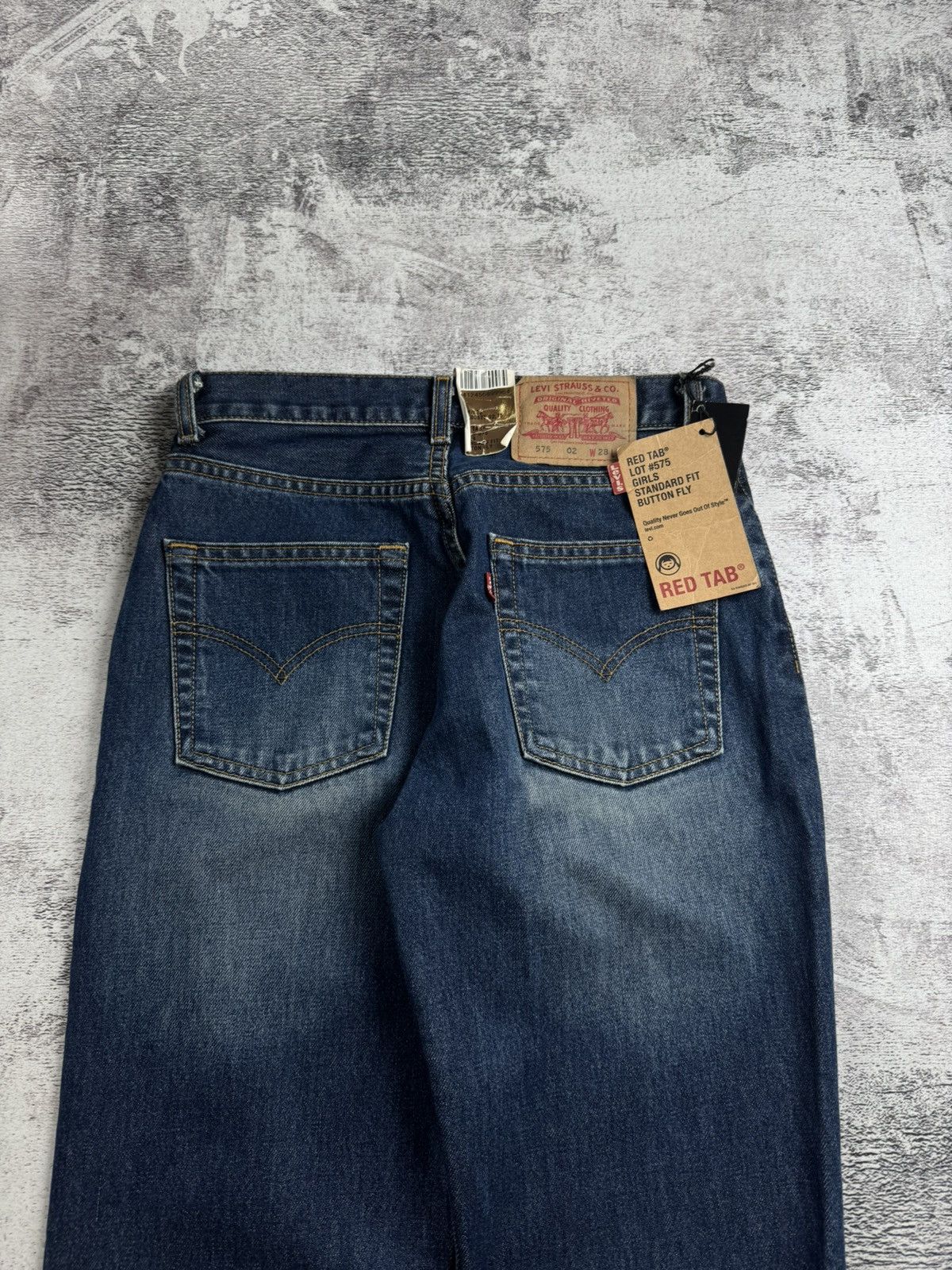 Levi's Levi’s 575 NEW W28 L32 Standard Fit Red Tab Blue Button Fly Denim Jeans Trousers Size 28" / US 6 / IT 42 - 7 Thumbnail