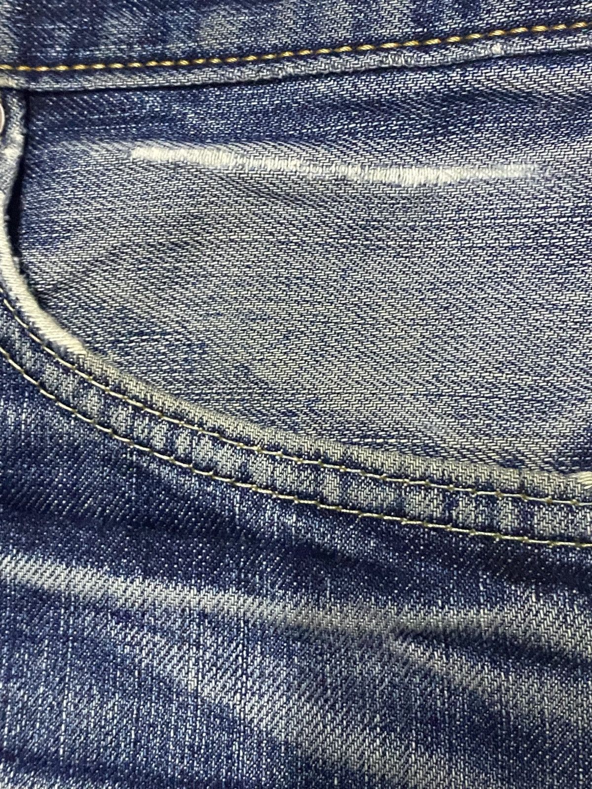 Undercover × Uniqlo Vintage Uniqlo S002 Mud Wash Whisker Distressed Loose Jeans Size US 32 / EU 48 - 13 Thumbnail