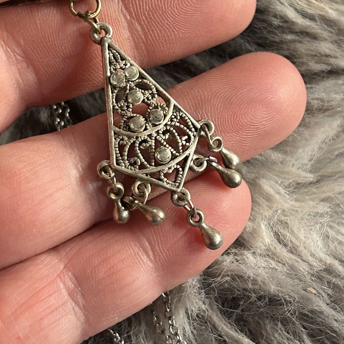 Handmade Handcrafted charcoal iridescent Victorian lady necklace Size ONE SIZE - 9 Thumbnail