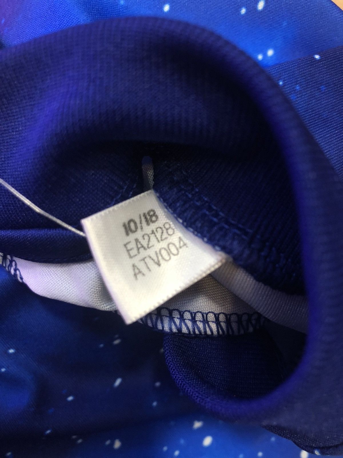 Other Real Madrid 18/19 EA sport jersey (Bnwt) Size US S / EU 44-46 / 1 - 7 Thumbnail