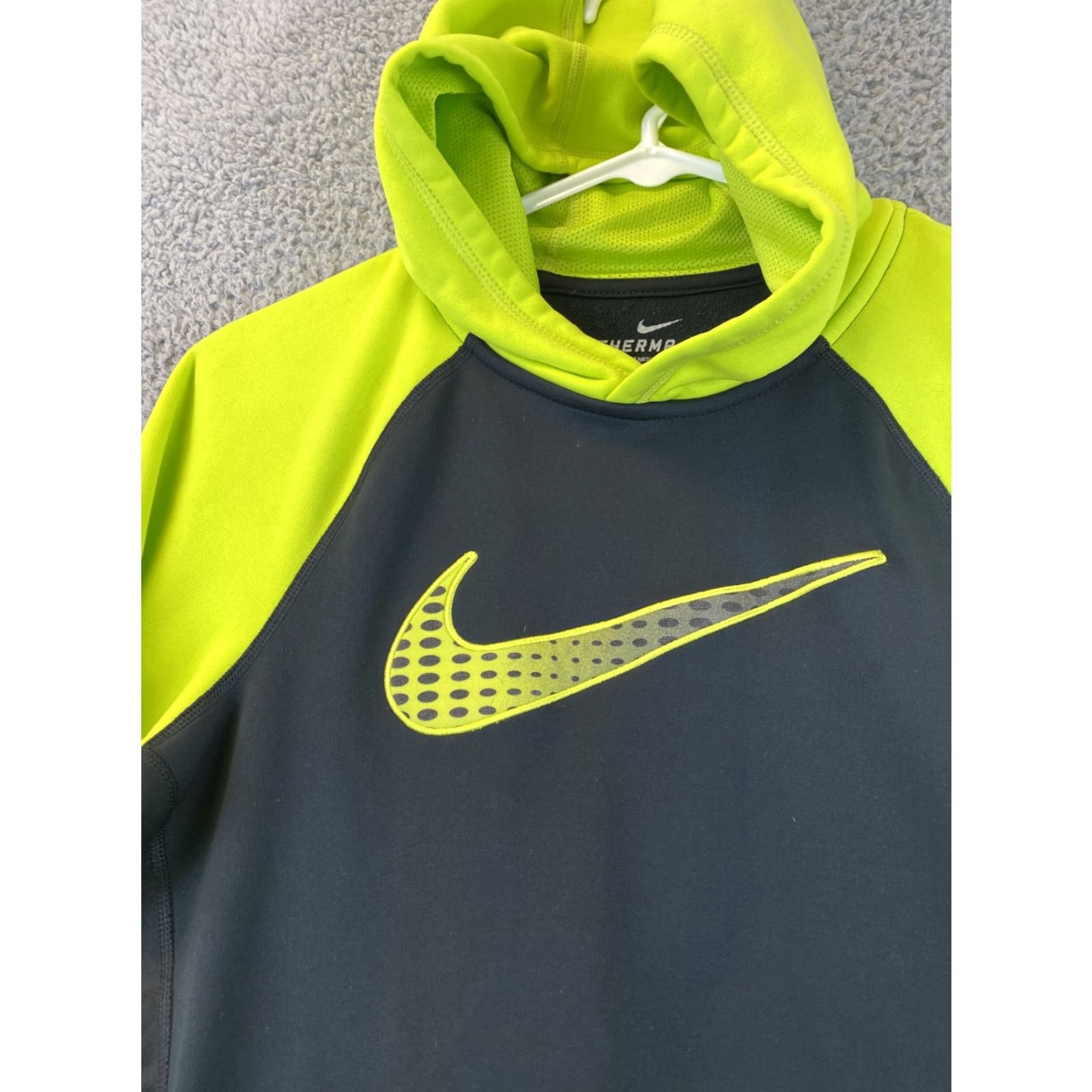 Nike Nike Therma-Fit Hoodie Men S Black Logo Front Pocket Pullover 65-10 Mens Size US S / EU 44-46 / 1 - 2 Thumbnail