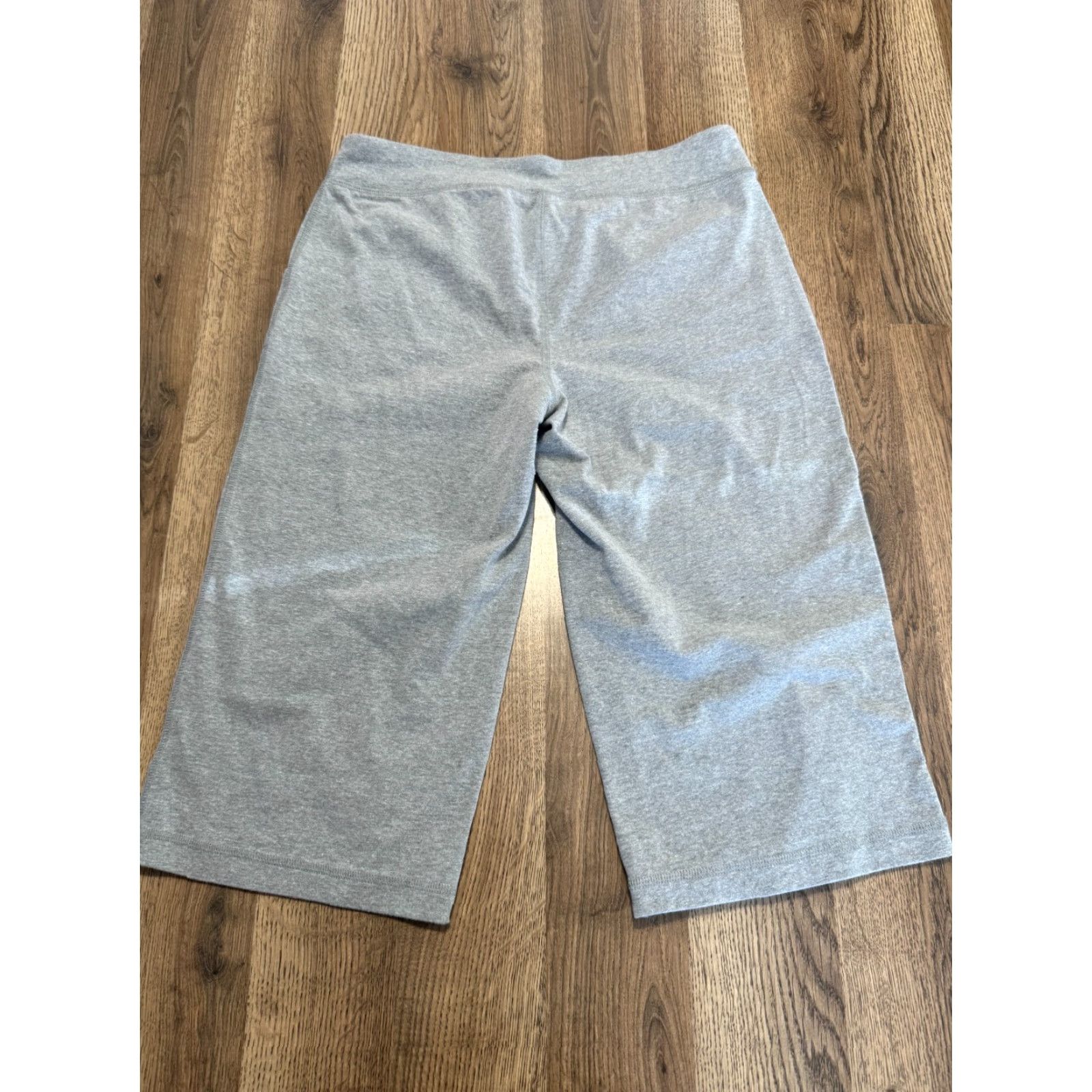 Vintage Mix & Co. Pants Capris, Women's Size Medium, Gray, Pull On, Casual, Flat Front, Regular Rise, Machine Washable, Fall Spring Summer, Women, Pants Size 32" / US 10 / IT 46 - 2 Thumbnail