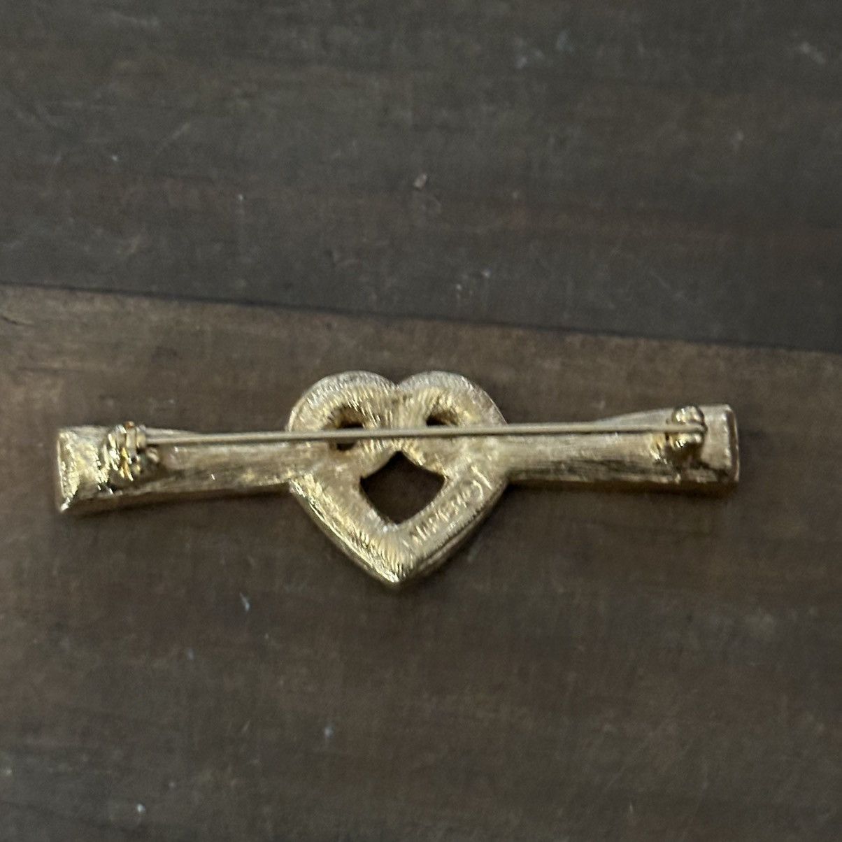 Other × Vintage Vintage Napier crystal ribbon heart brooch Size ONE SIZE - 4 Thumbnail
