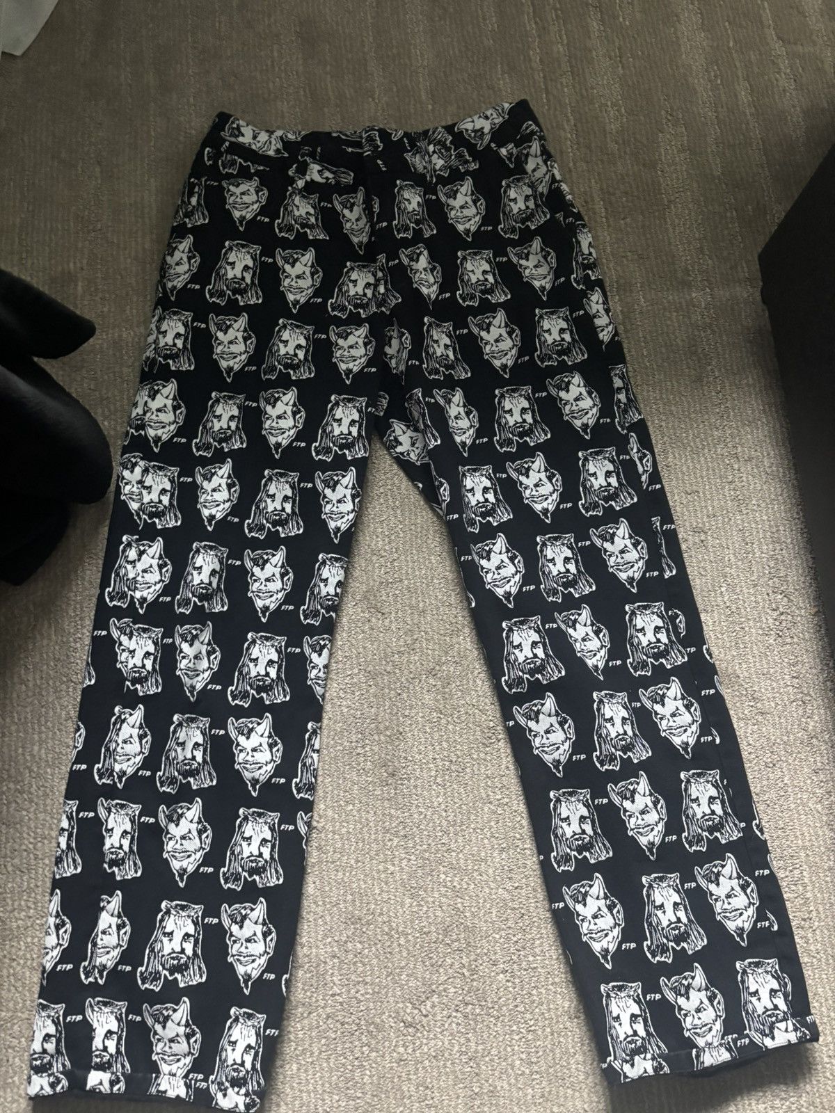 FTP Heaven Or Hell Chino Pant 34