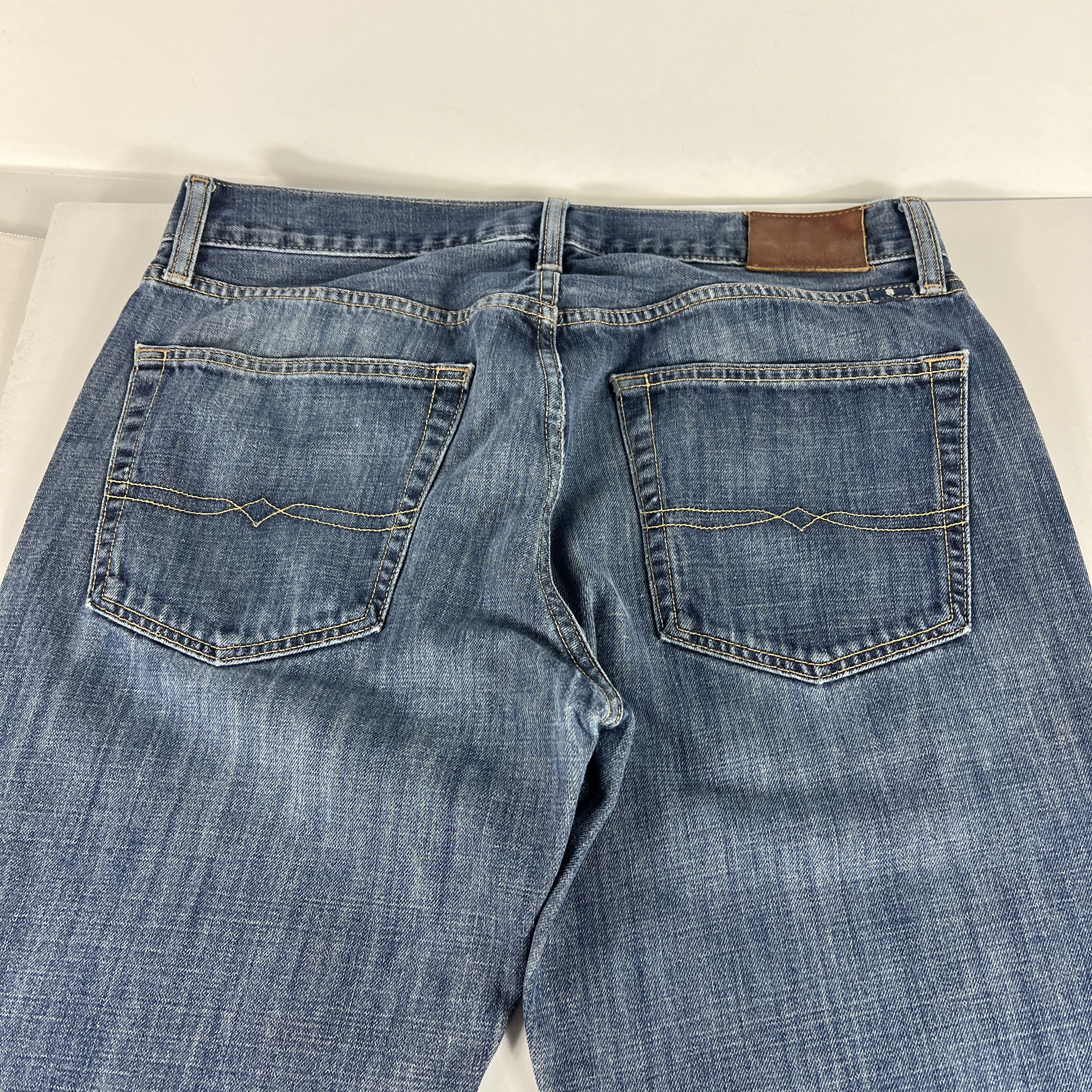 Lucky Brand Lucky Brand Jeans 221 Straight Blue Faded Distressed Denim Size US 33 - 14 Thumbnail