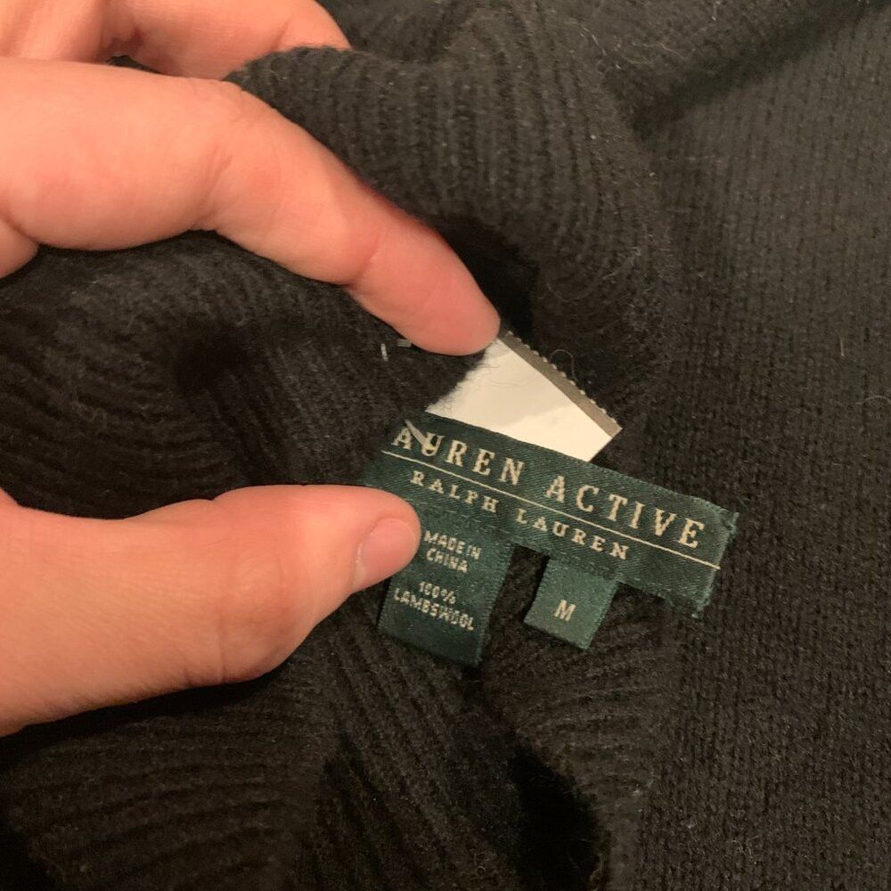 Ralph Lauren Vintage Ralph Lauren 100% Lambswool Turtleneck Medium Black Size M / US 6-8 / IT 42-44 - 5 Thumbnail