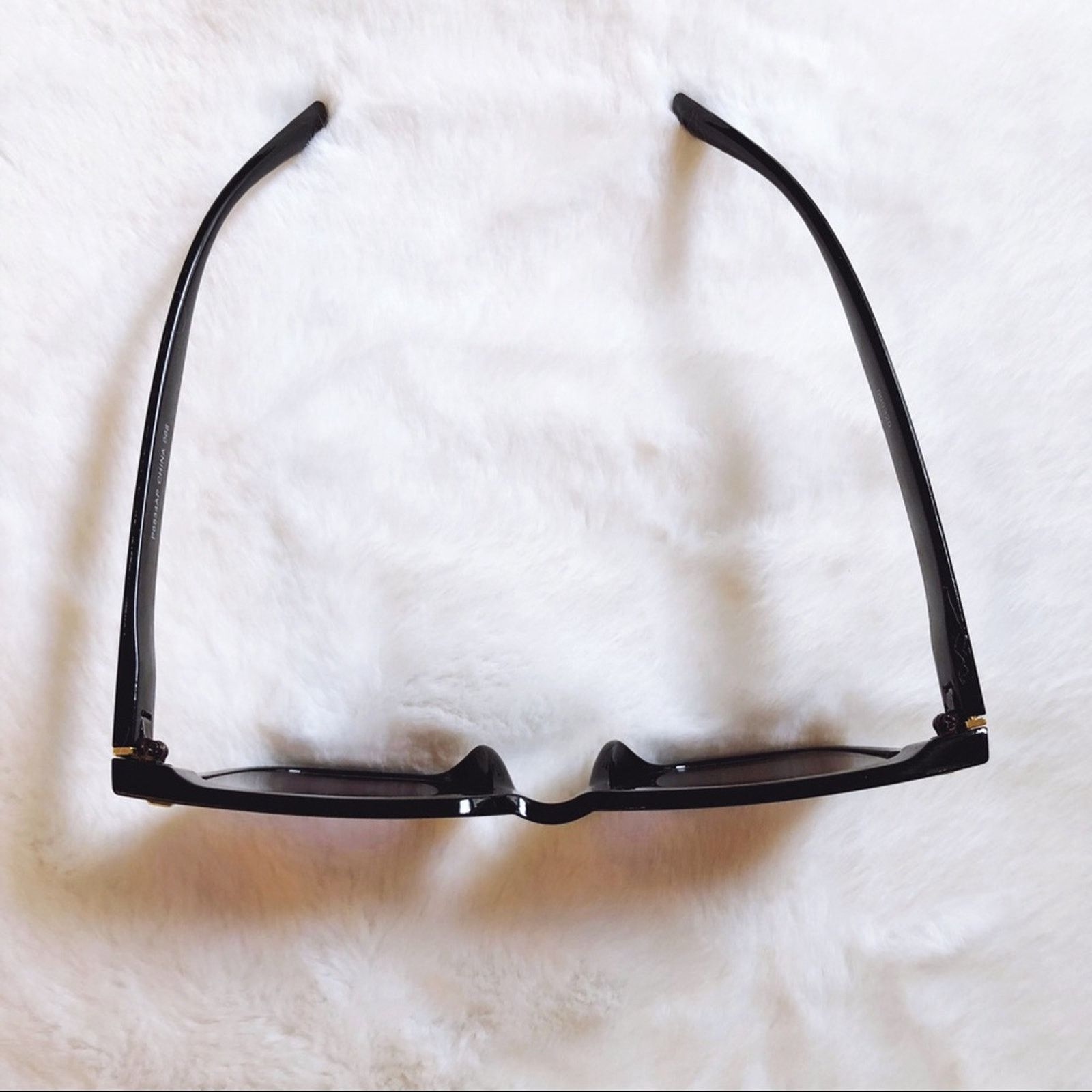 Other Cora Black Classic Square Sunglasses Size ONE SIZE - 5 Thumbnail