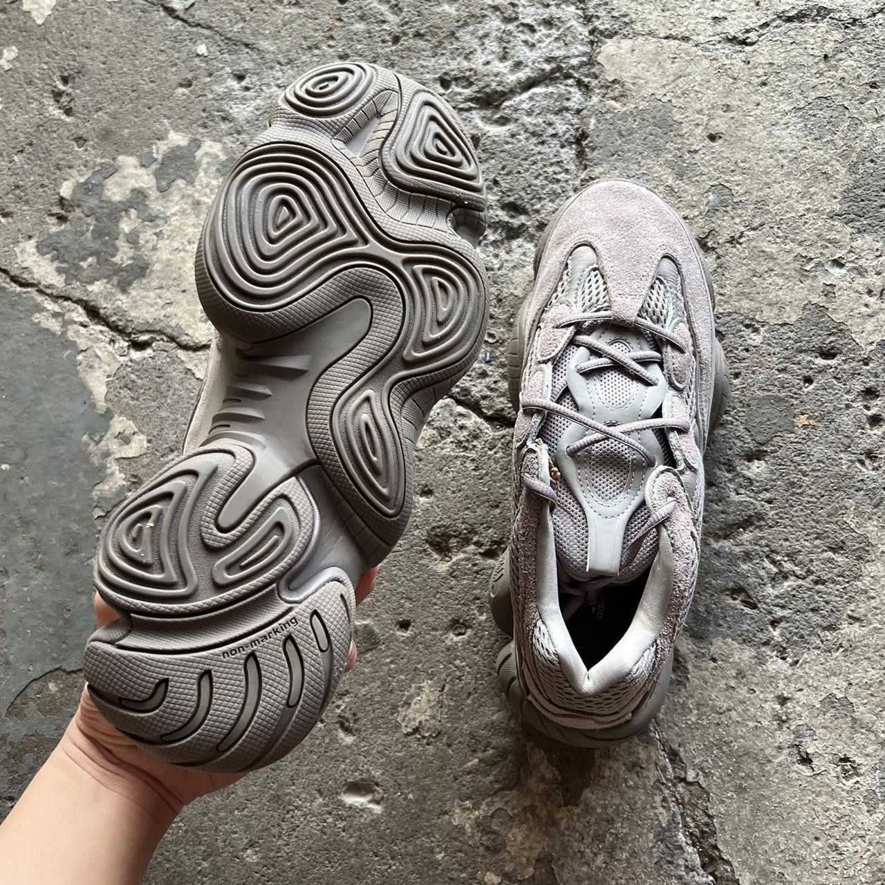 Adidas × Yeezy Yeezy 500 Ash Gray Size US 11 / EU 44 - 2 Thumbnail