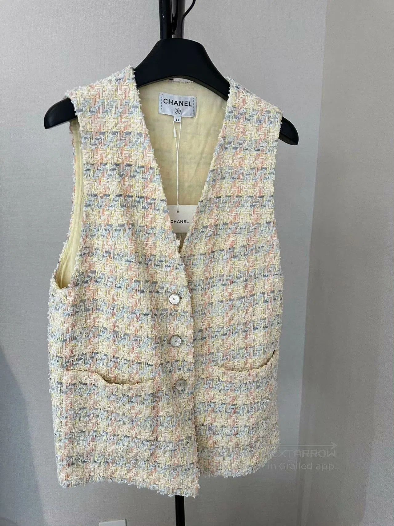 Chanel Chanel Women's Vest Size 34. Size XXS / US 00 / IT 34 - 1 Thumbnail