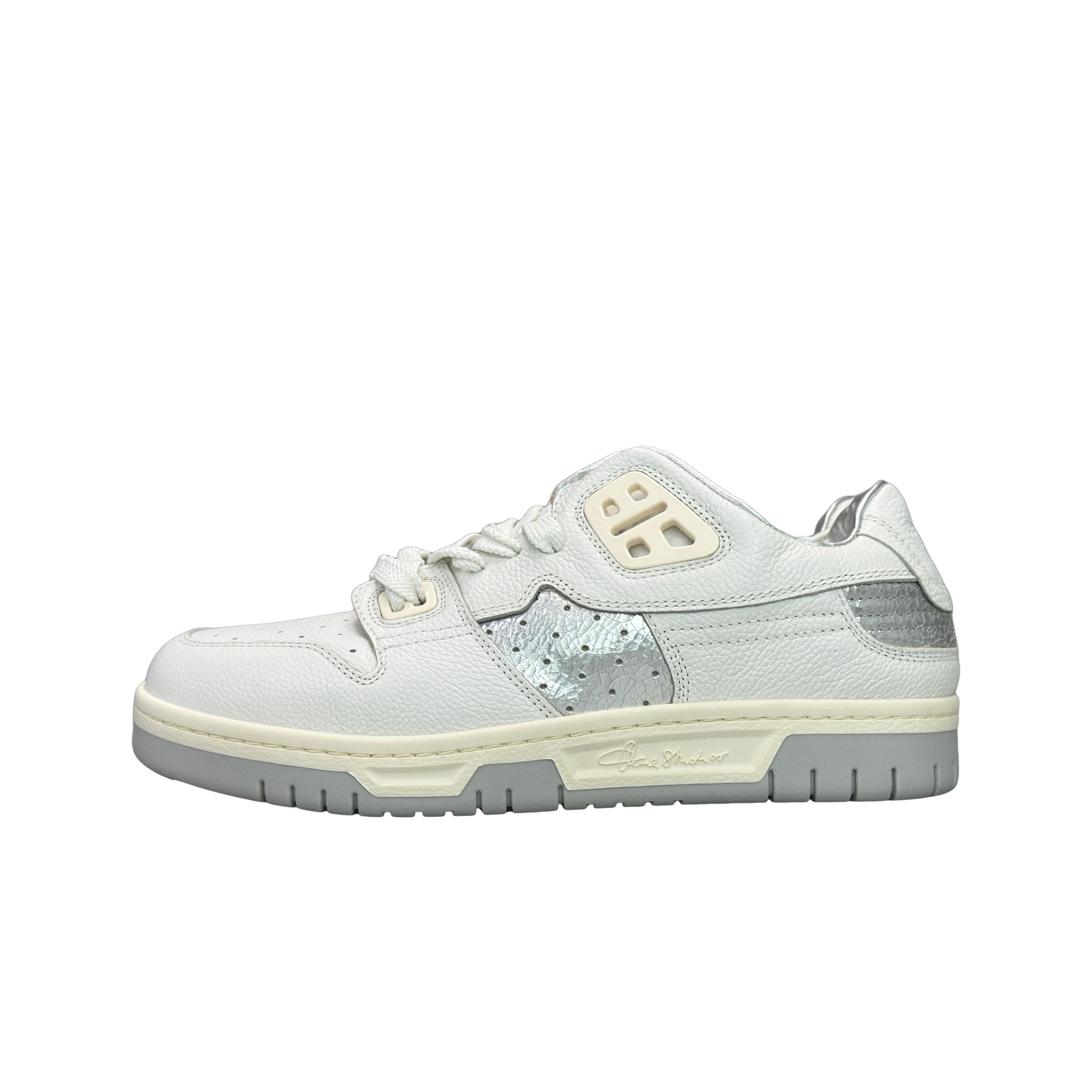 Acne Studios Acne Studios White Leather Low-Top Sneakers 41 Size US 8 / EU 41 - 1 Thumbnail