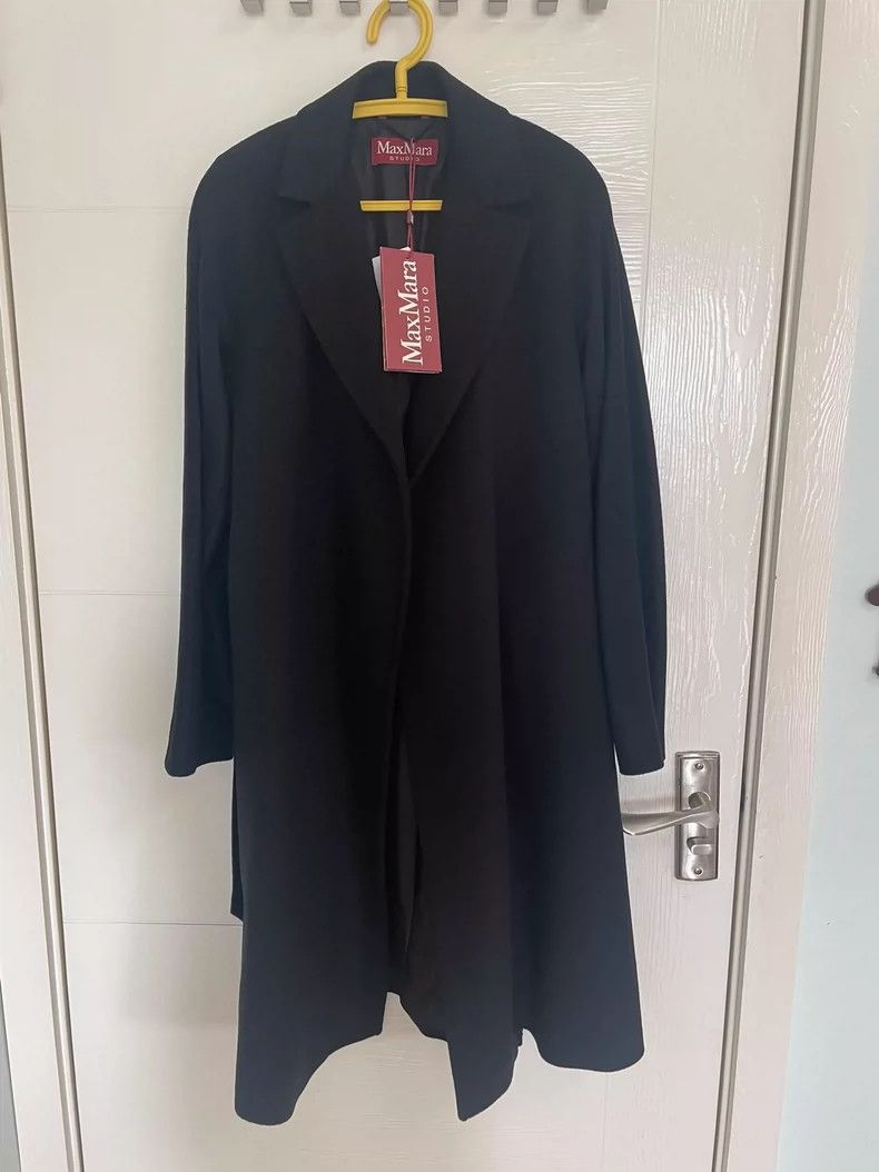 Max Mara Max Mara Studio wool coat Size M / US 6-8 / IT 42-44 - 2 Thumbnail
