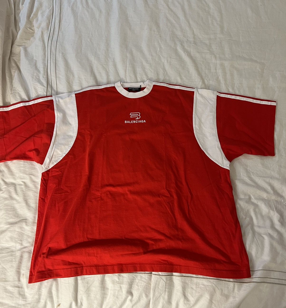 ●送料込●BALENCIAGA●MEN'S SPORTY B T-SHIRT BOXY FIT IN RED Buy Balenciaga Sporty B T-Shirt Boxy Fit 'Red/White