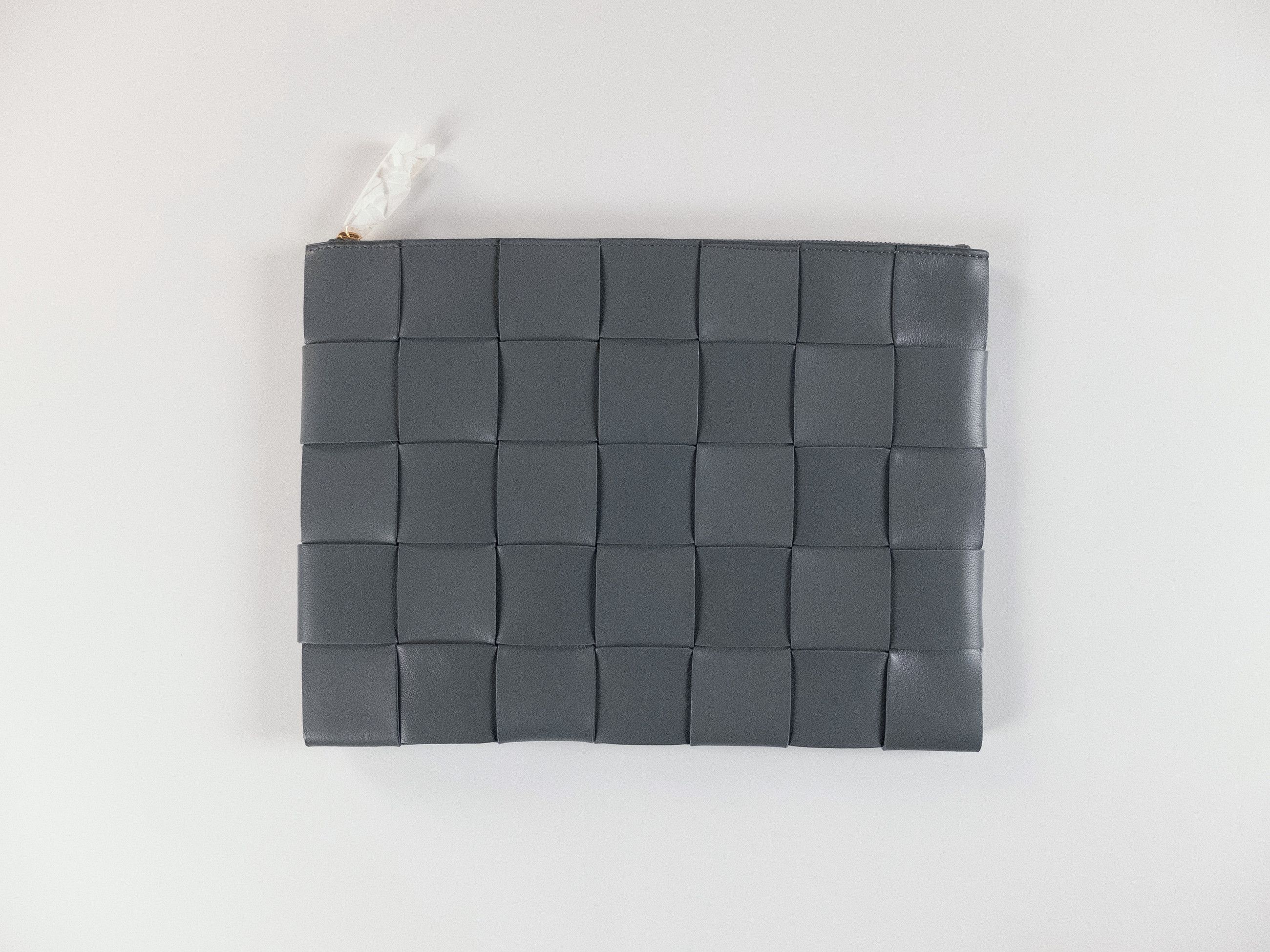 Bottega Veneta BOTTEGA VENETA Cassette gray intrecciato leather clutch bag Size ONE SIZE - 1 Thumbnail