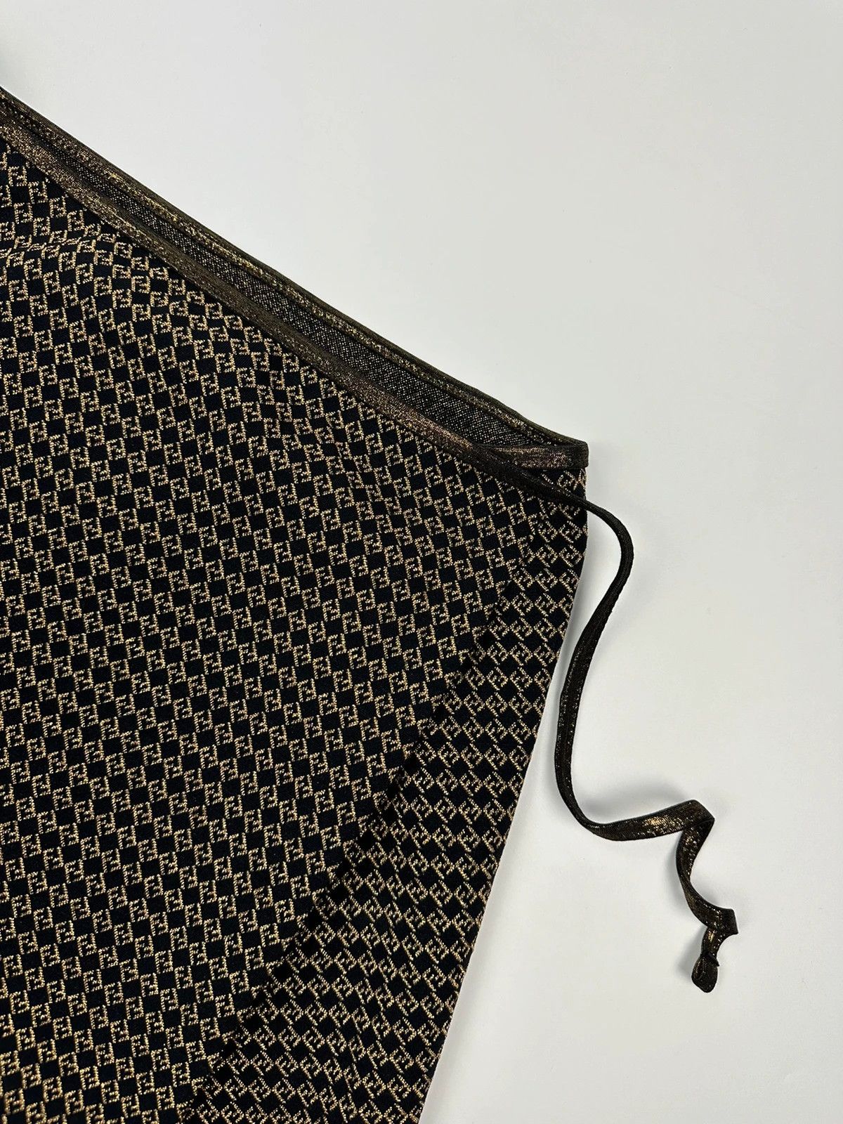 Fendi Fendi 00’s Monogram Wrap Skirt in Black and Gold Jacquard Size 27" / US 4 / IT 40 - 4 Thumbnail