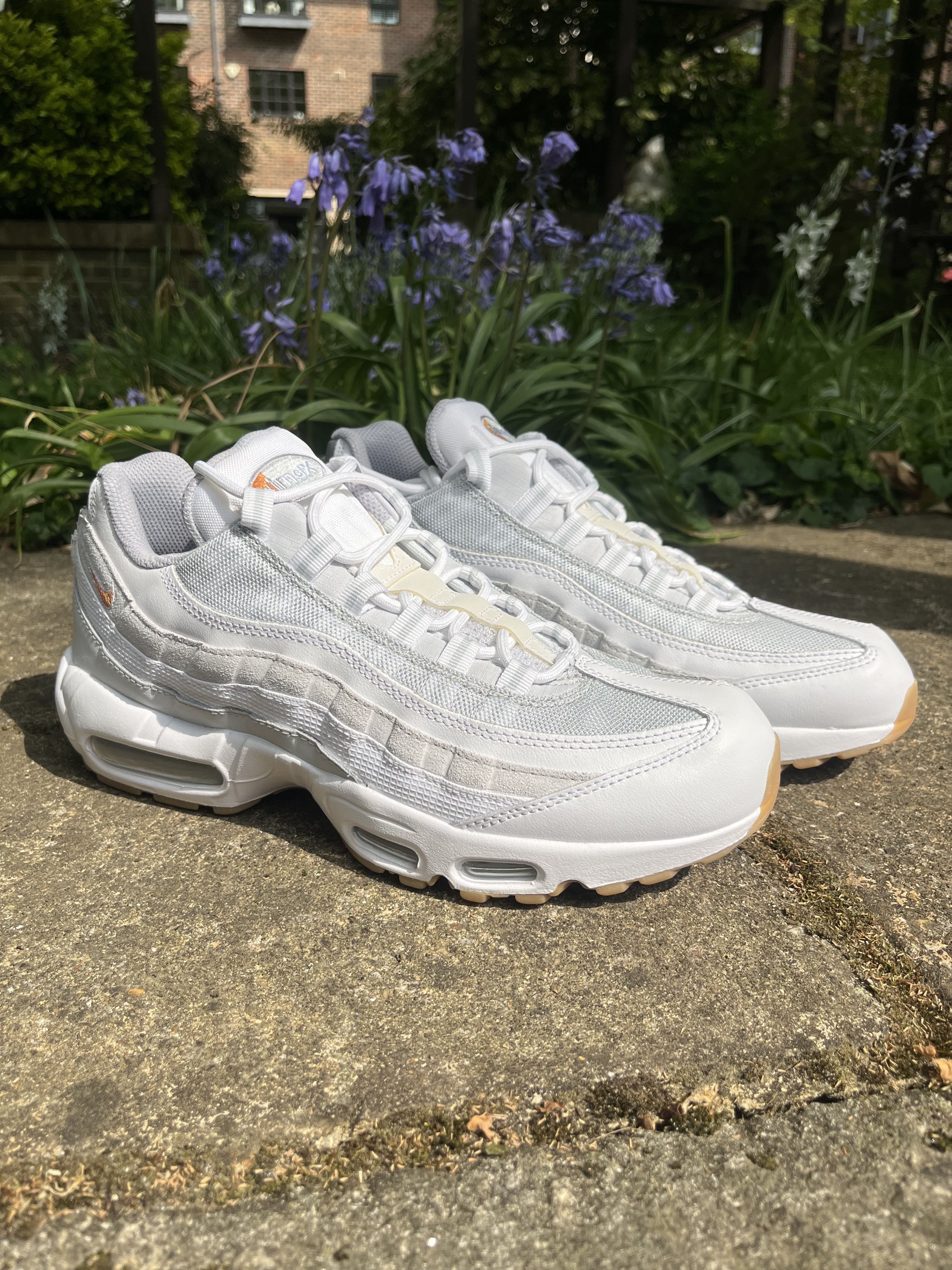Nike Air Max 95 in Pure Platinum Hot Curry Size US 9 / EU 42 - 2 Thumbnail